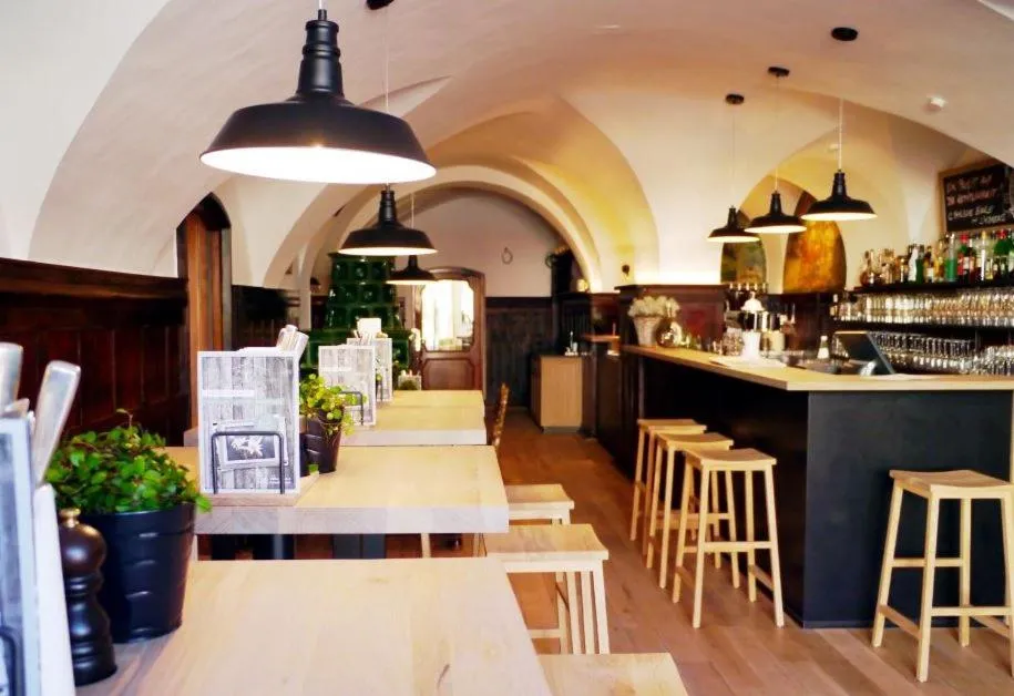 Restaurant/places to eat in Romantik Hotel Das Lindner