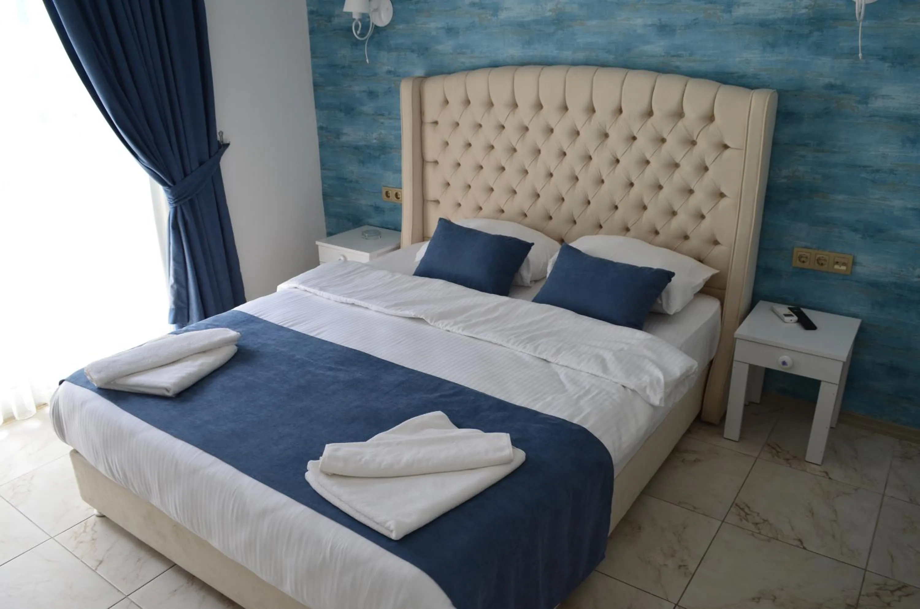 DOUBLE INN MARİNA HOTEL