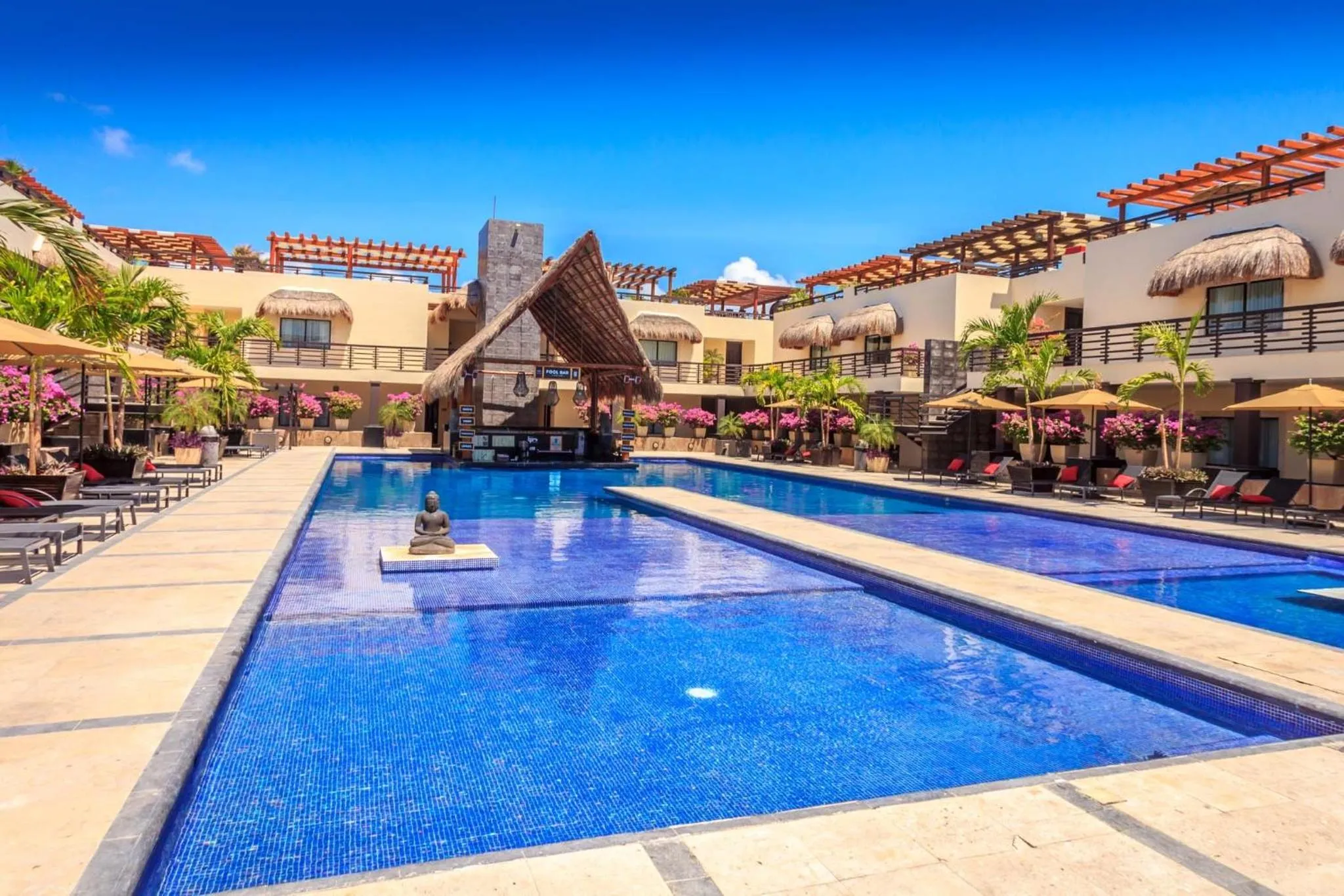 Aldea Thai 306 condo