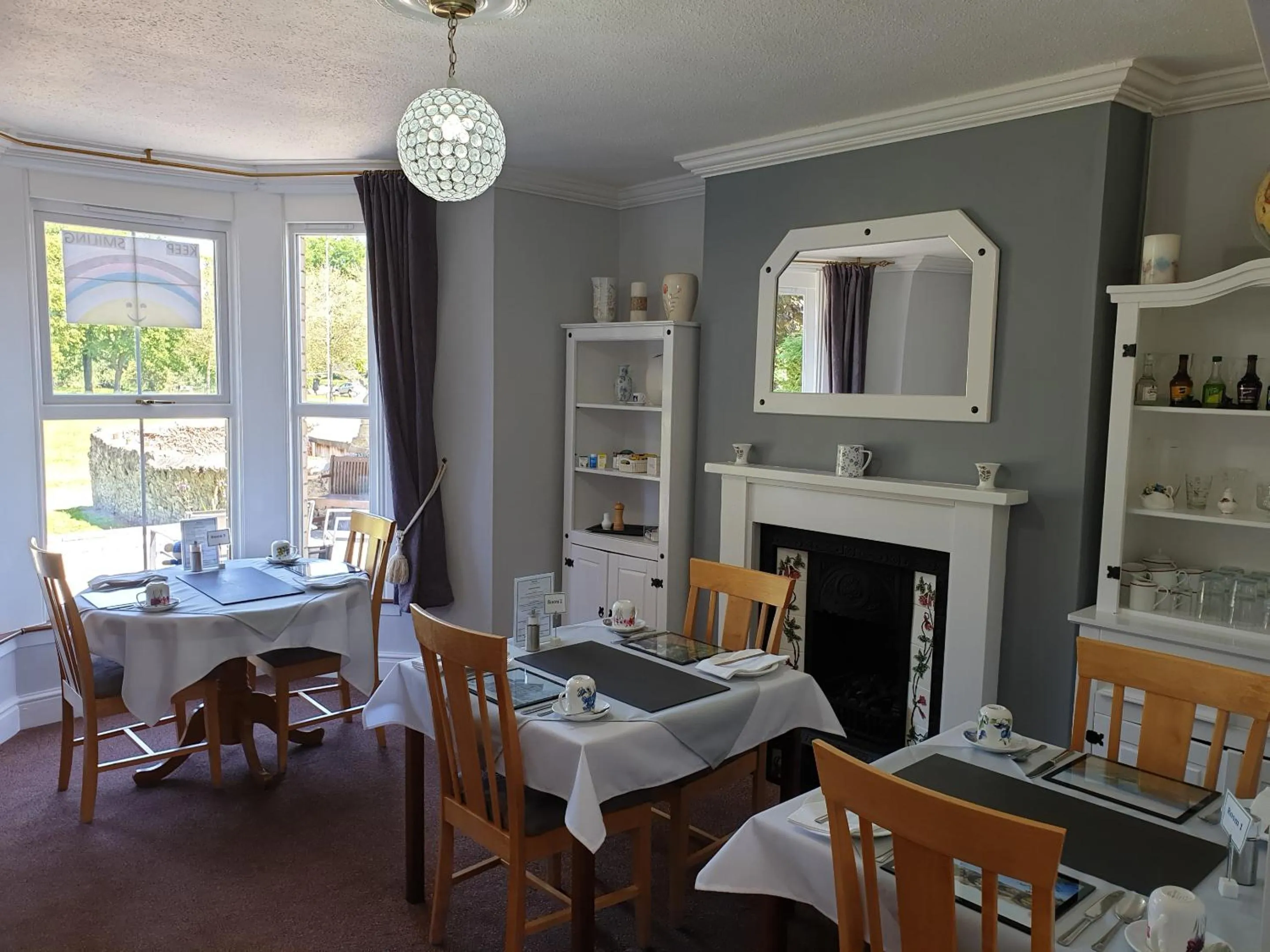 Dining area in Bronwye