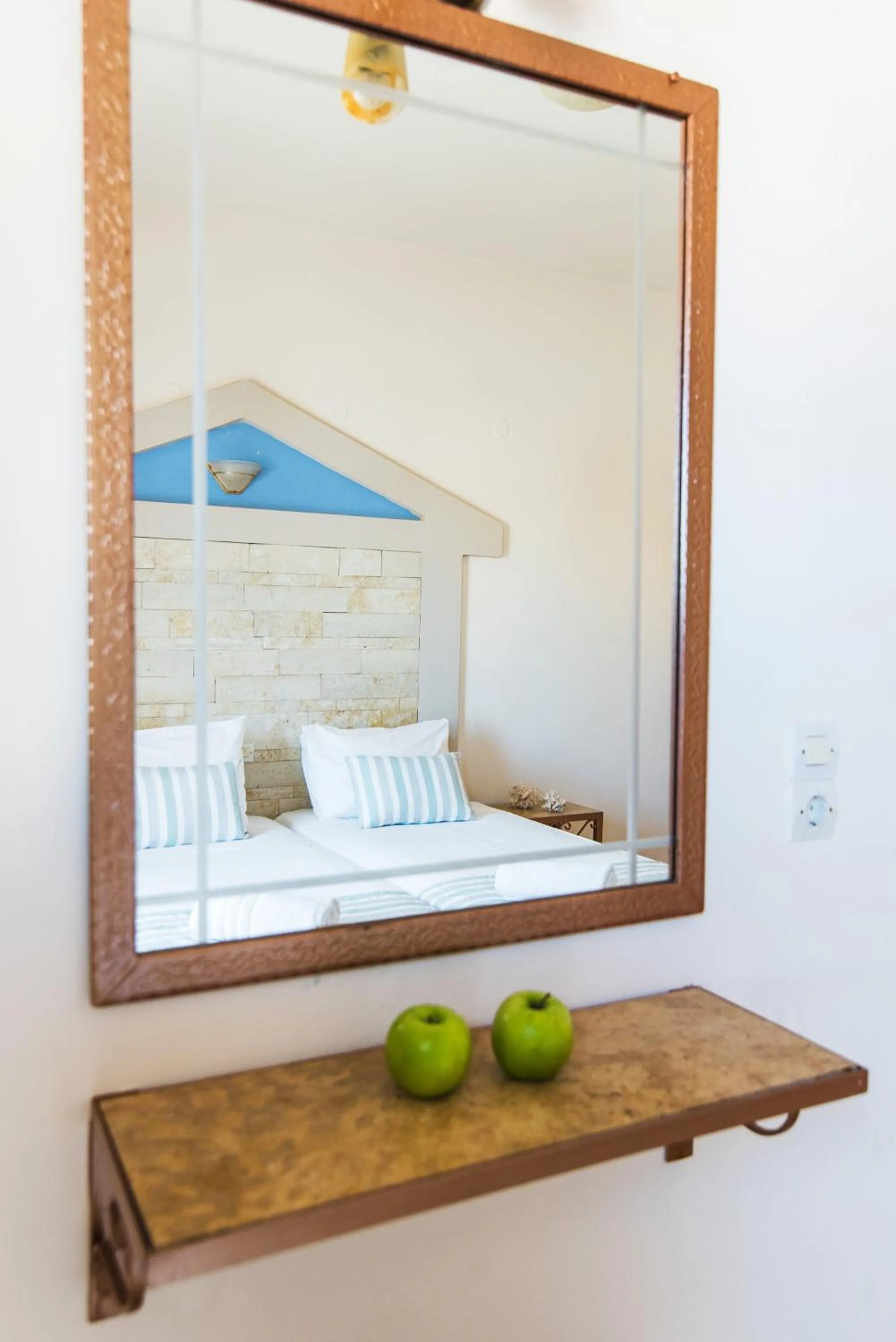 Bed in Ilios 1 Central