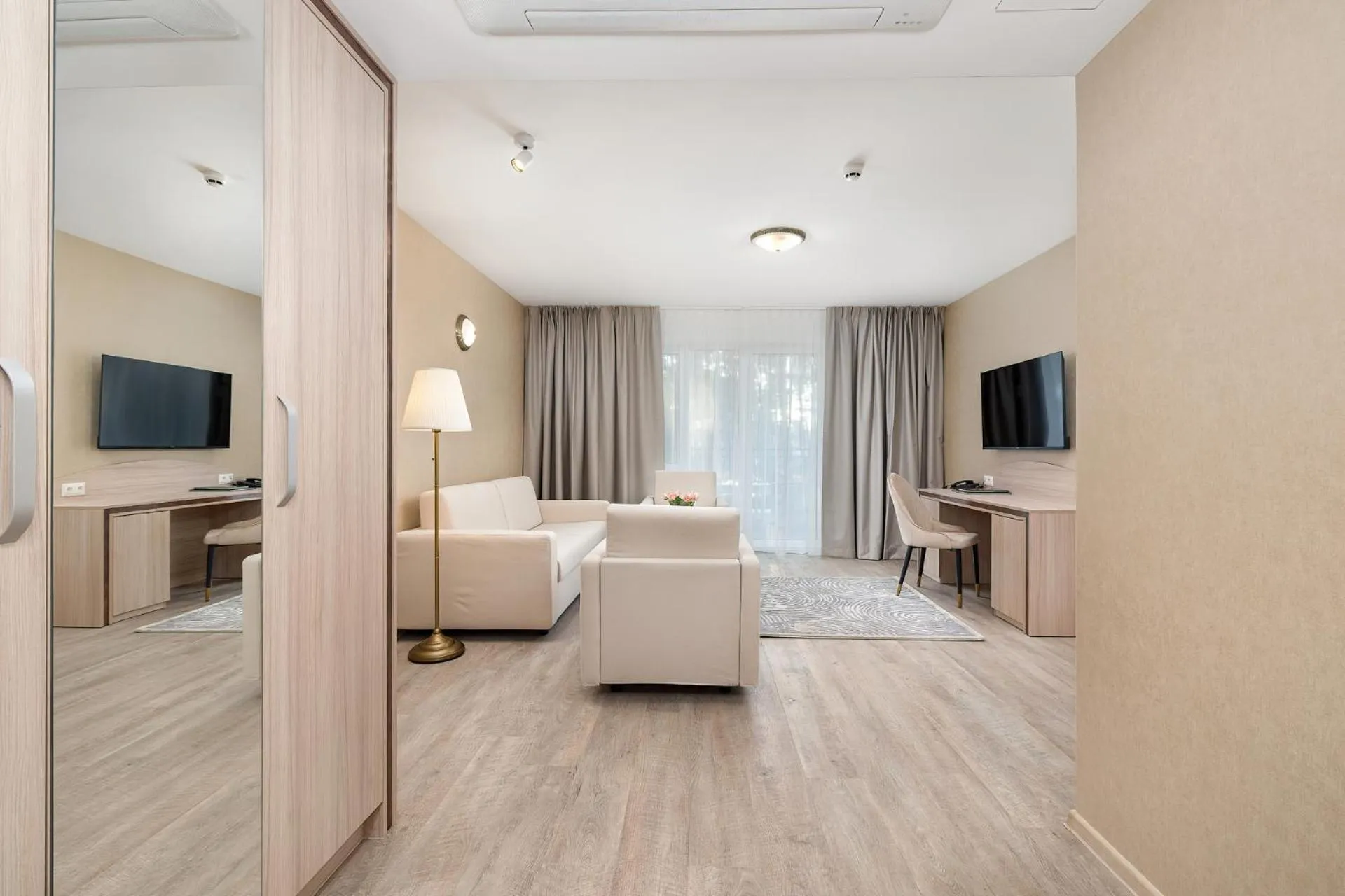 Living room, Bed in Juvena Hotel Wellness & SPA Adults Only 12 plus