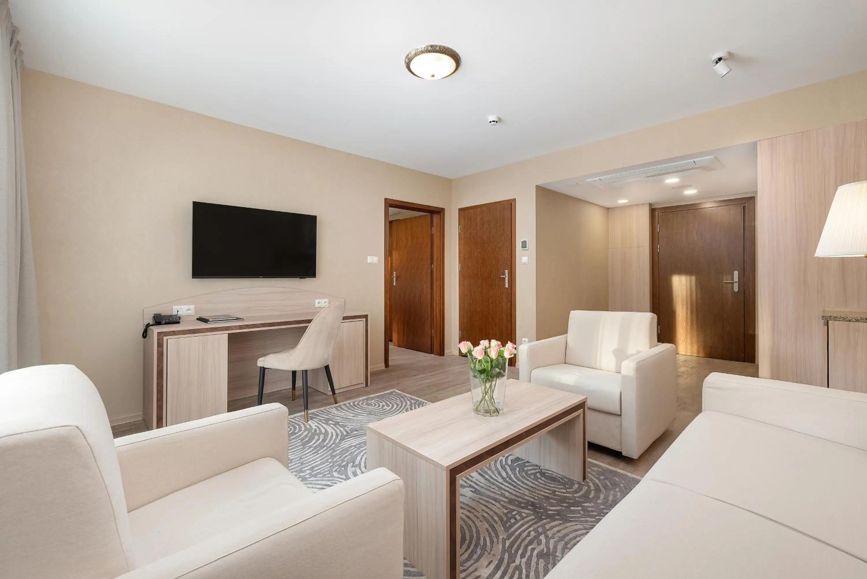 TV and multimedia in Juvena Hotel Wellness & SPA Adults Only 12 plus