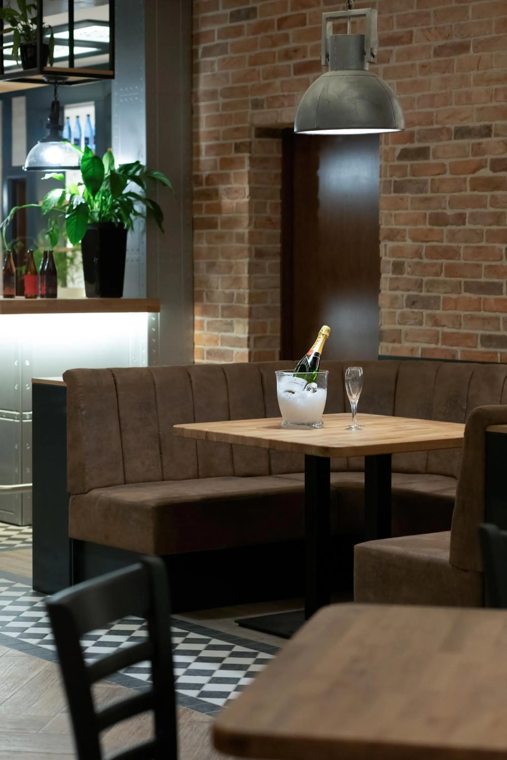 Nightclub / DJ in Juvena Hotel Wellness & SPA Adults Only 12 plus