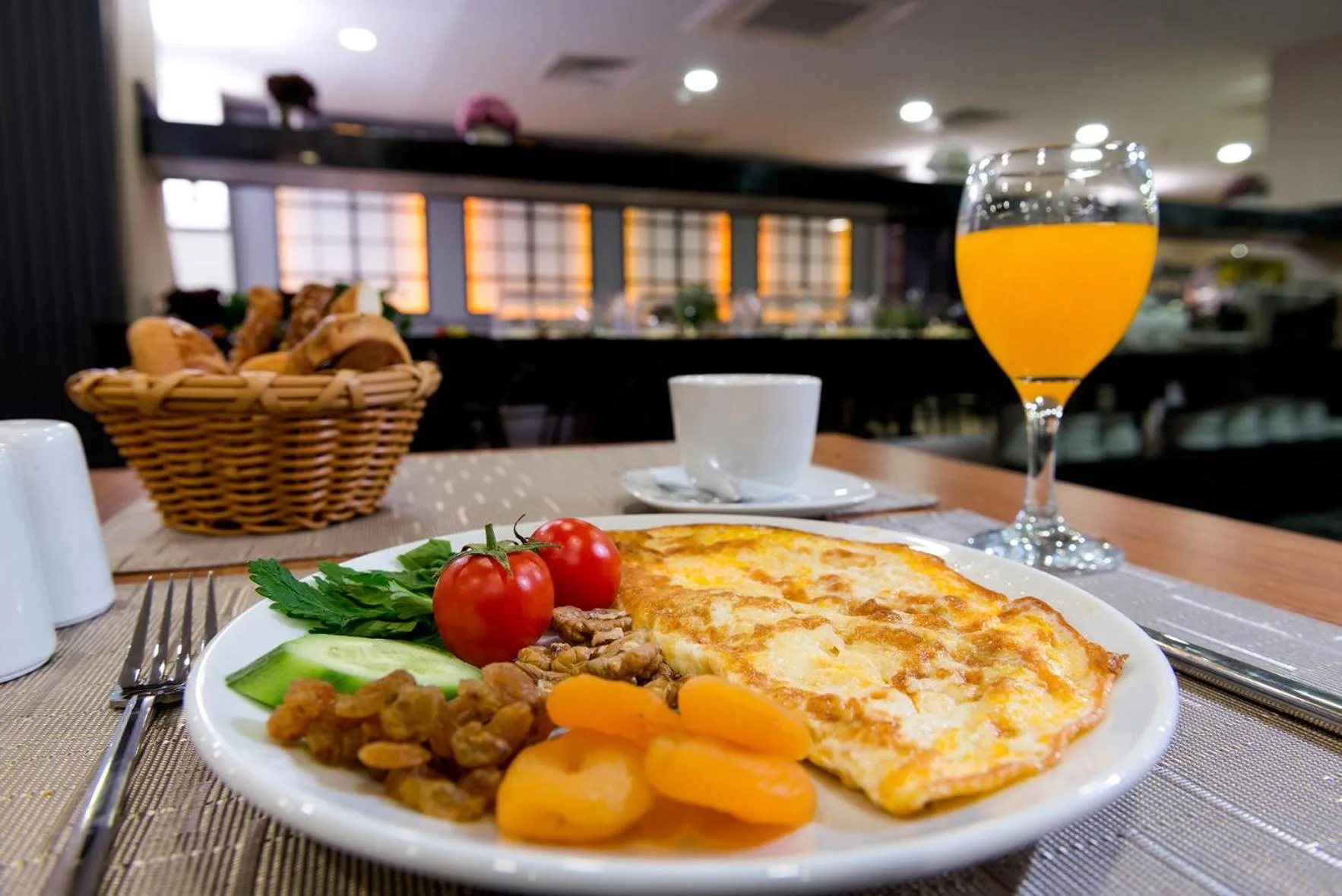 Food in Four Sides Sisli