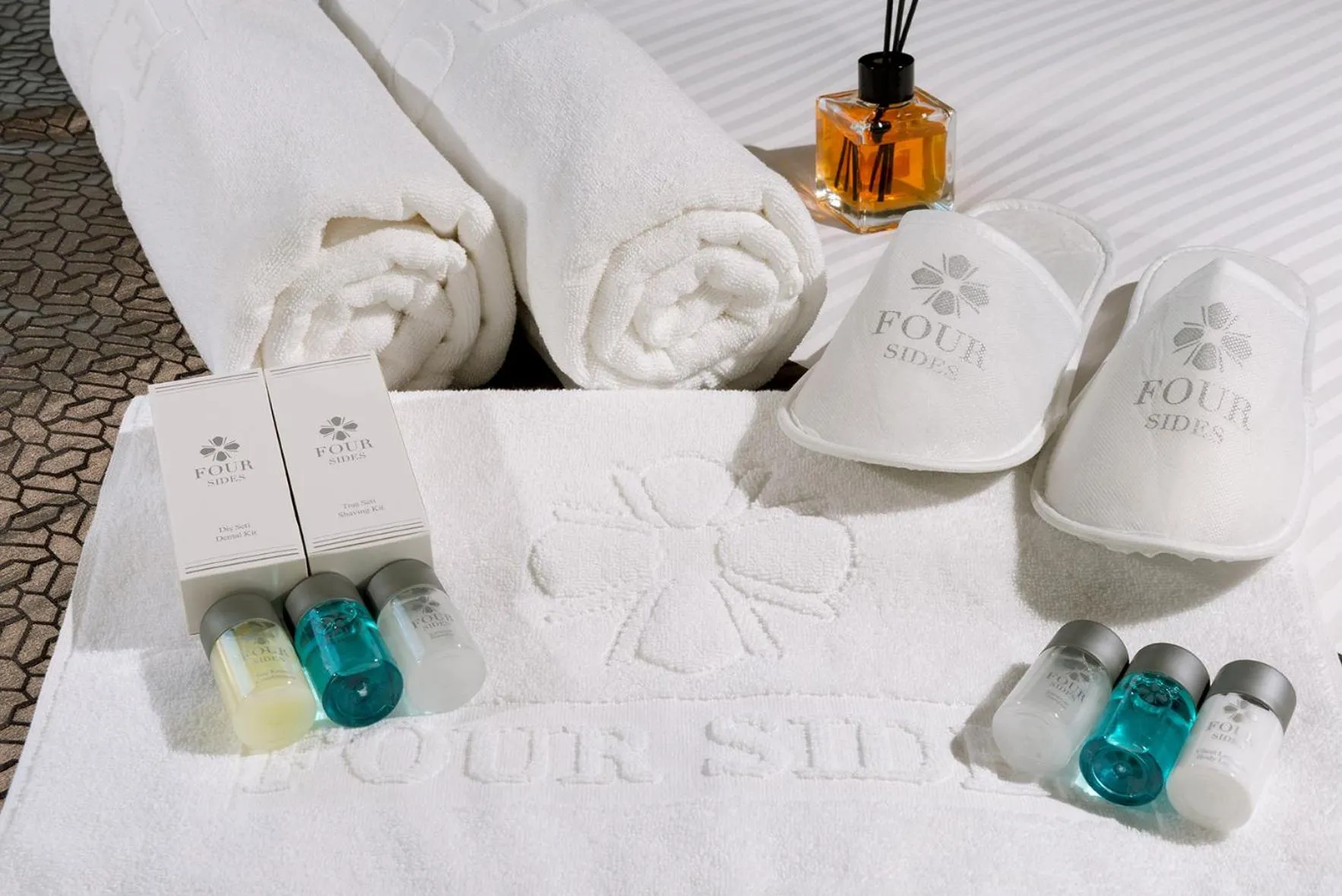 Bathroom, Bed in Four Sides Sisli