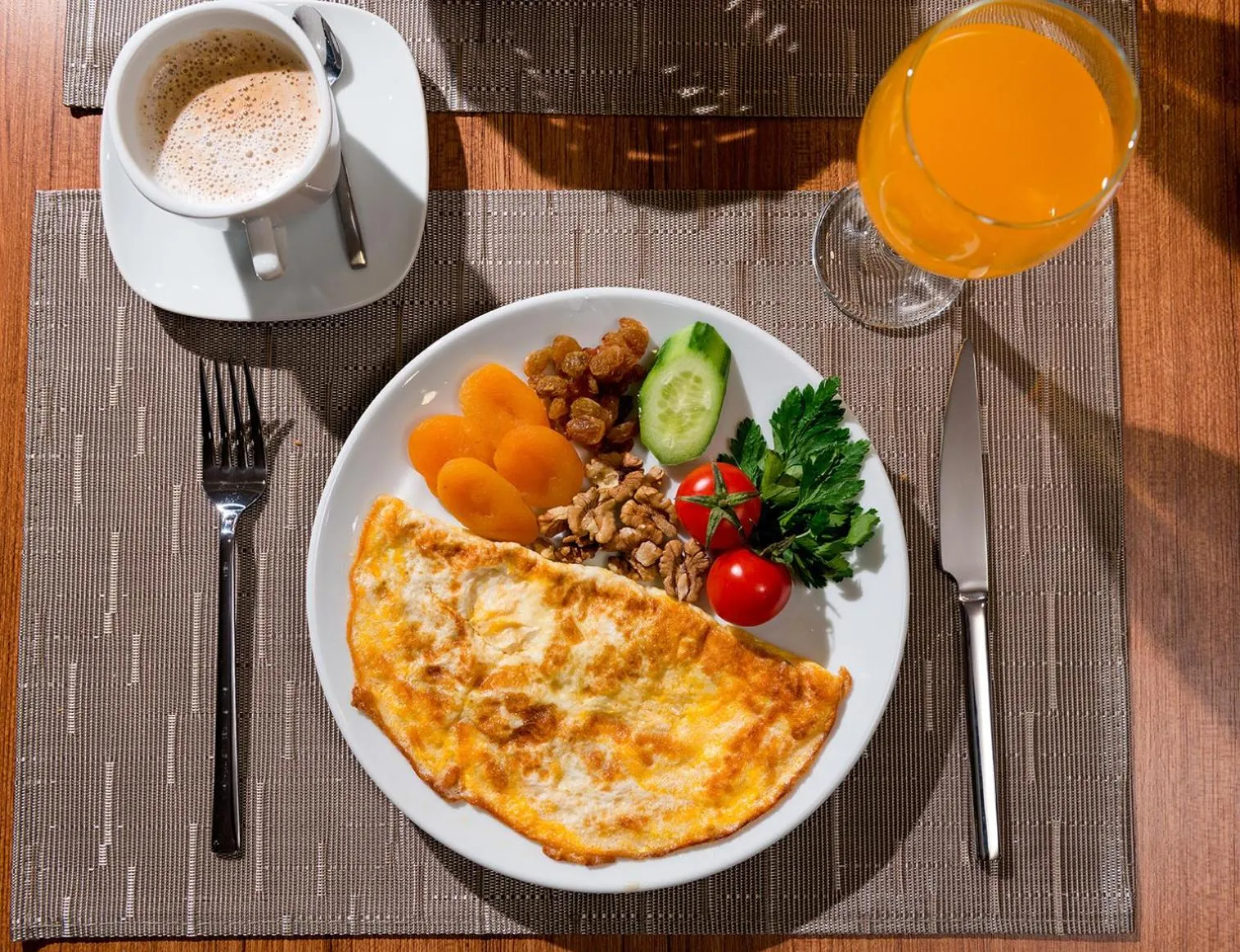 Food and drinks in Four Sides Sisli