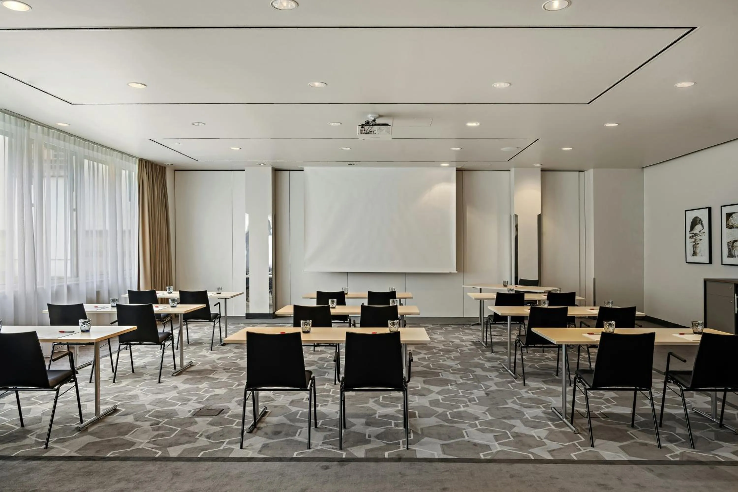 Meeting/conference room in Leonardo Hotel Mainz