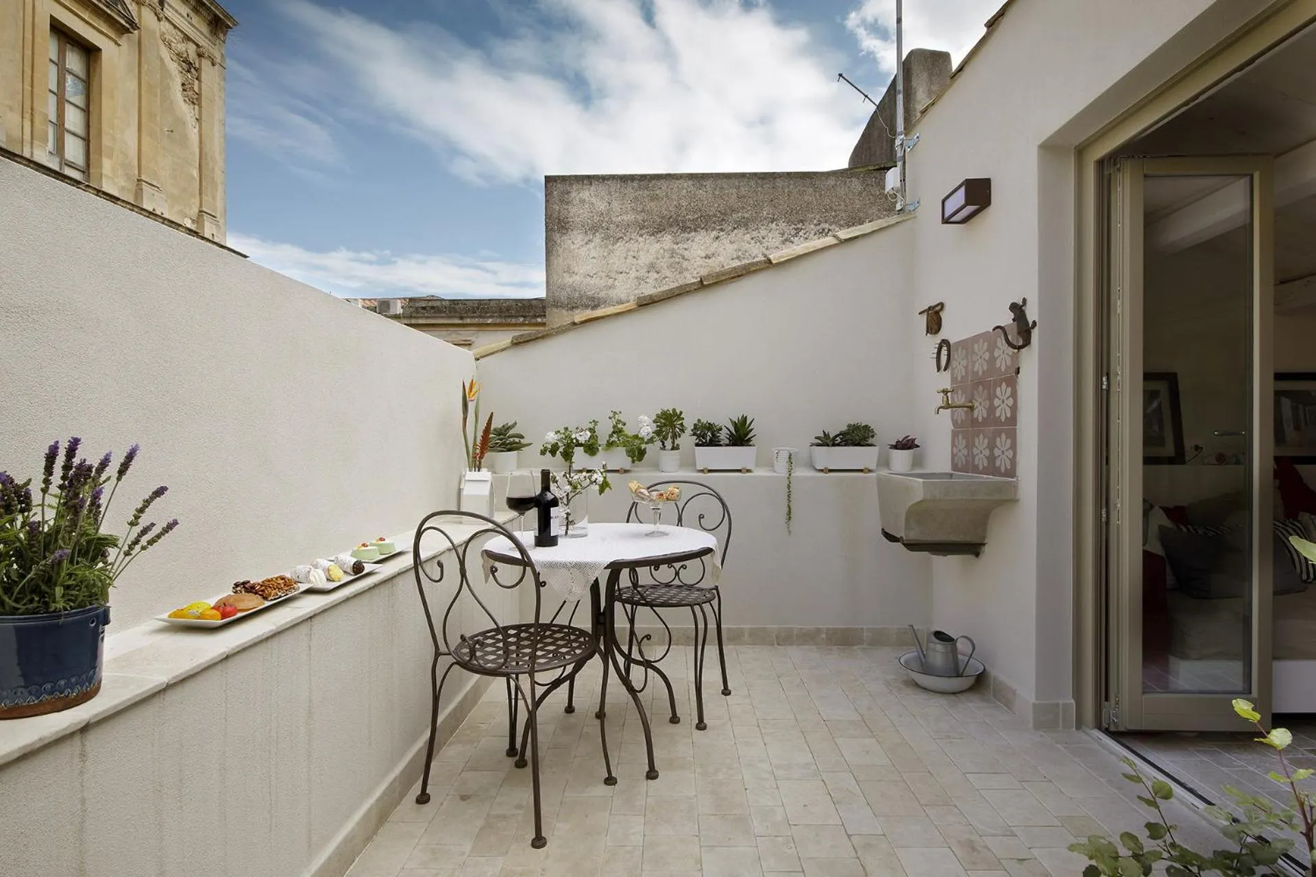 Balcony/Terrace in Nicotera Apartment
