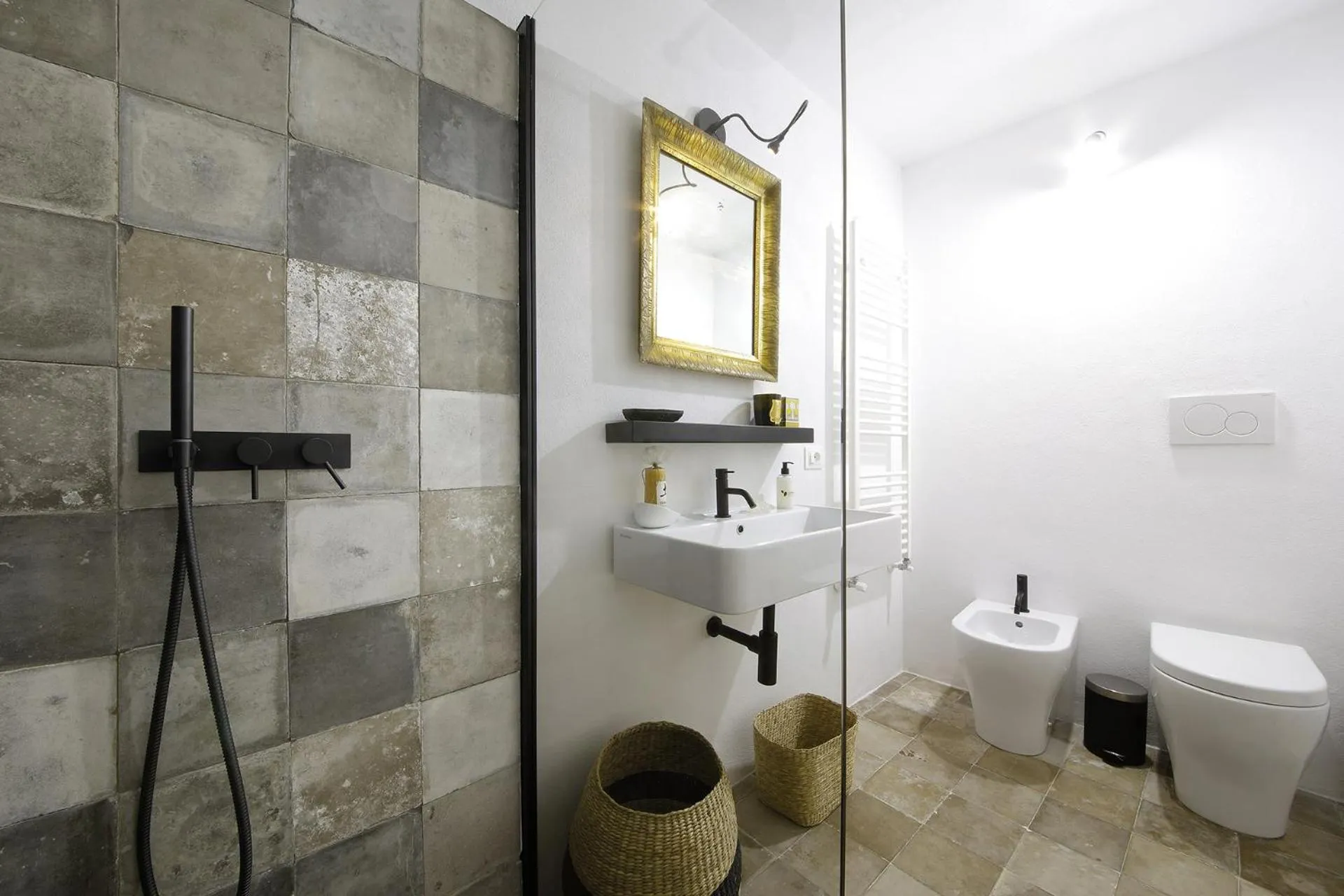 Bathroom in Nicotera Apartment