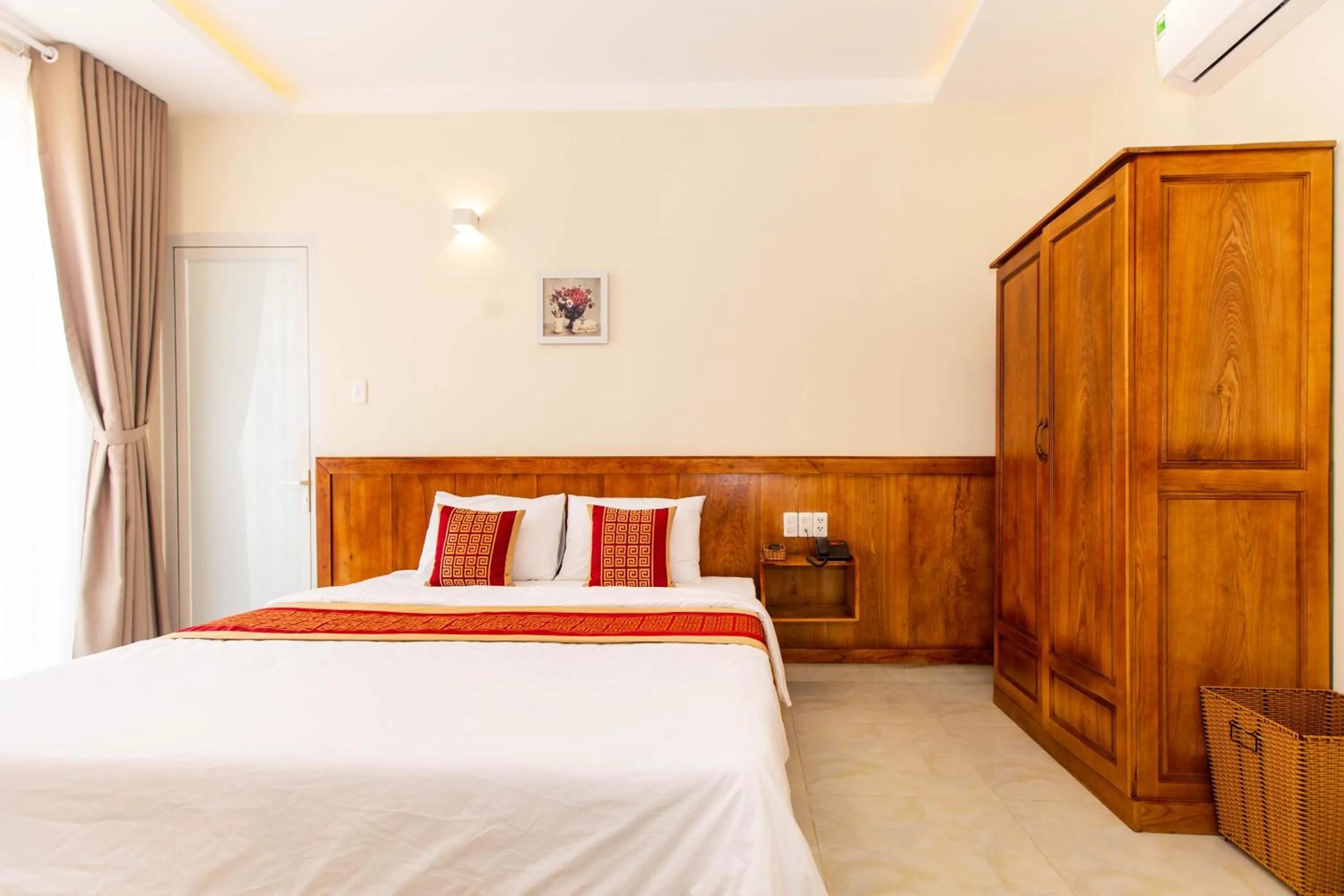 Bed in Dong Do Airport Hotel