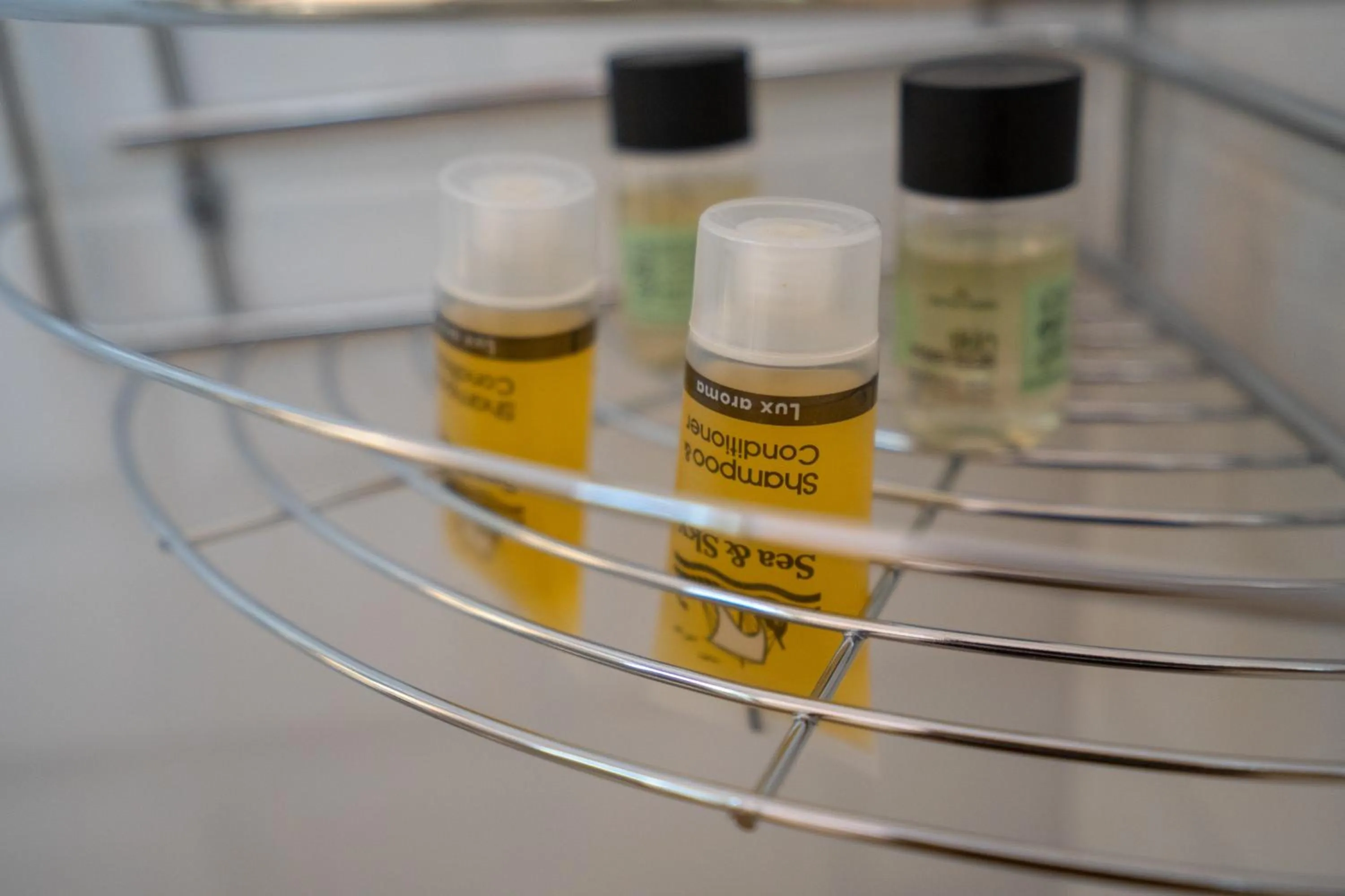 Bathroom in Olympia's Apartments by Traser