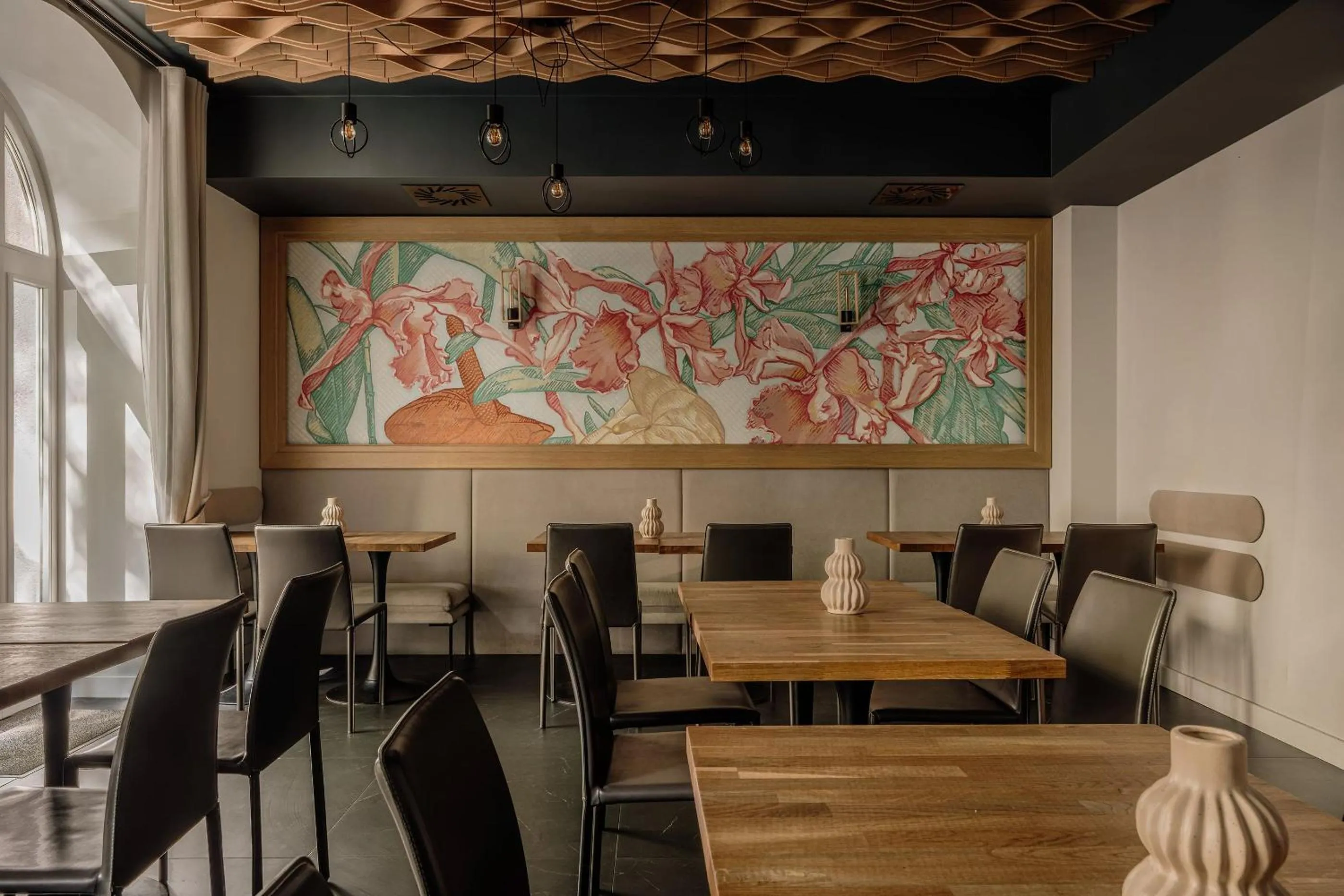 Restaurant/places to eat in DReAM Boutique Residence