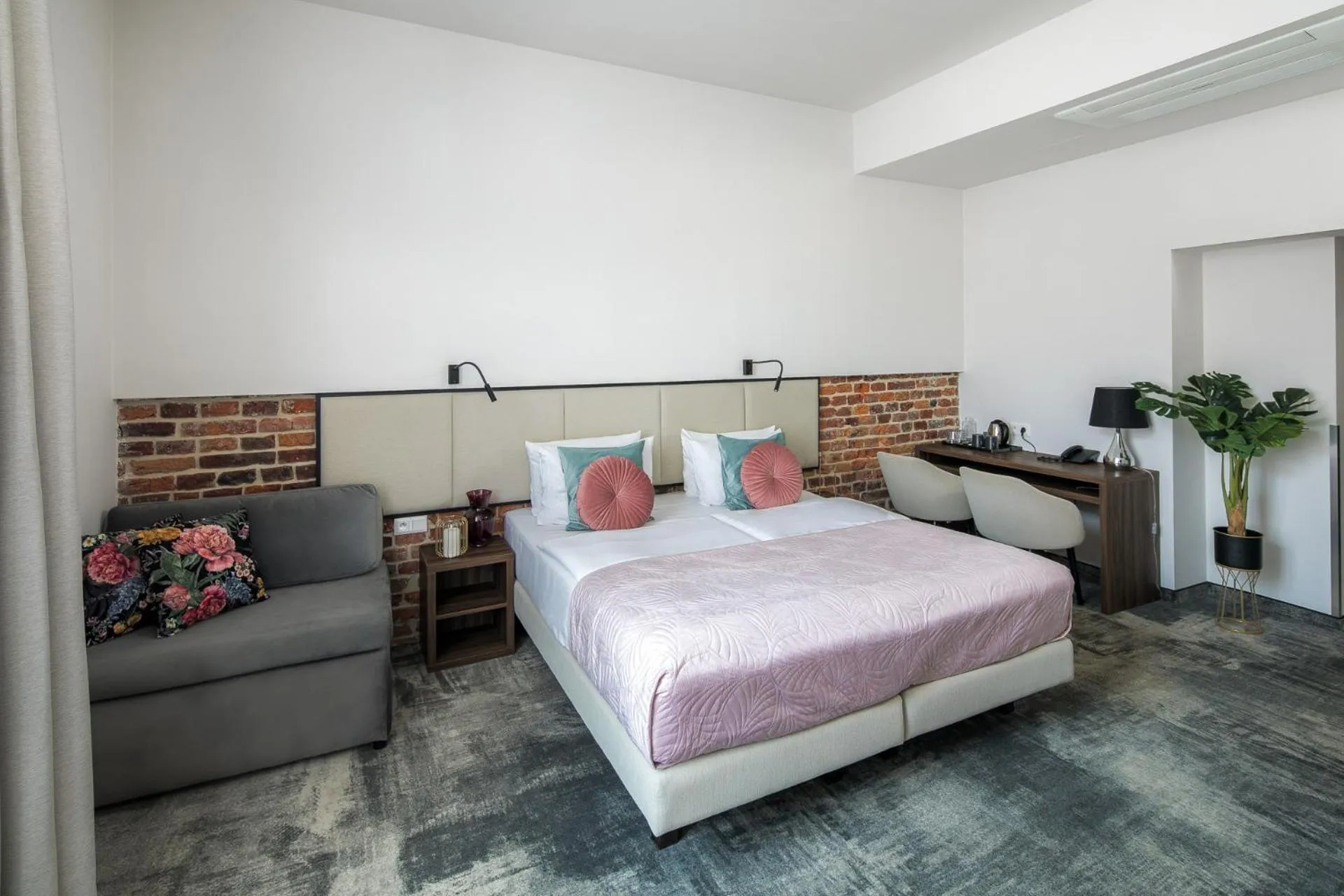 Bed in Dream Boutique Aparthotel