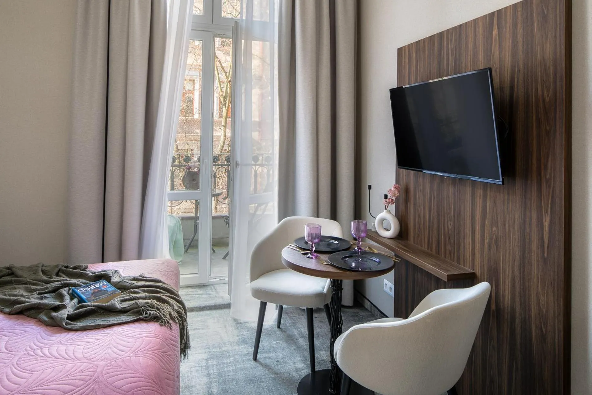 Bed in Dream Boutique Aparthotel