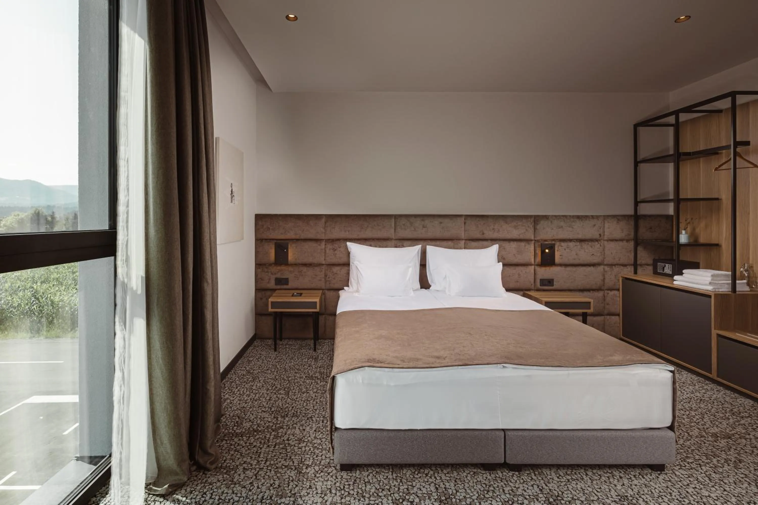 Facility for disabled guests, Bed in Hotel Grof