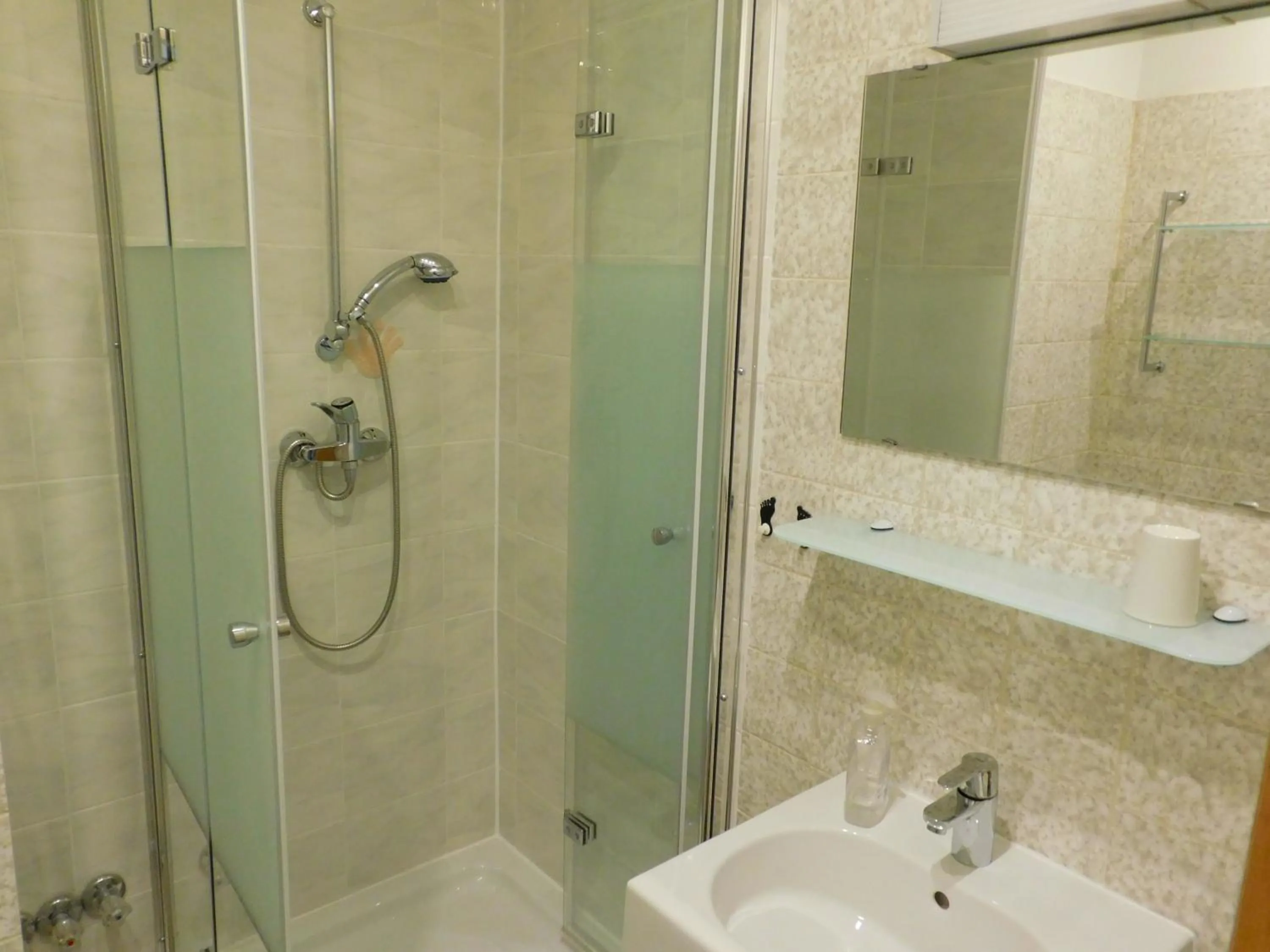 Bathroom in Hotel Pension am Kurmittelhaus