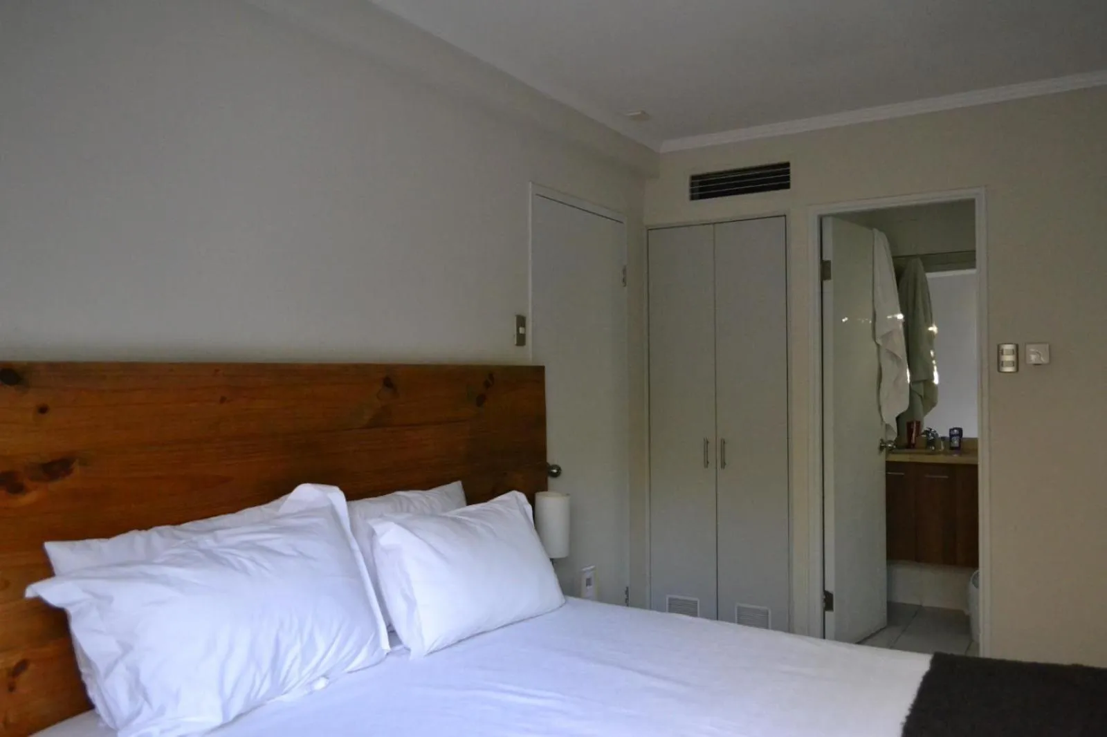 Bed in De Triana Hotel