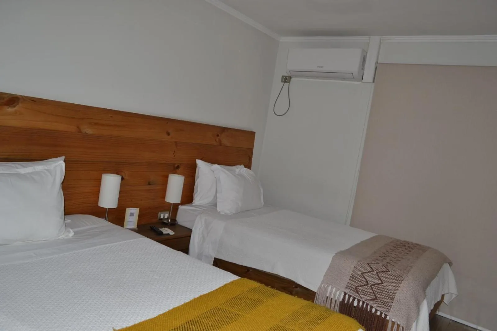 Bed in De Triana Hotel