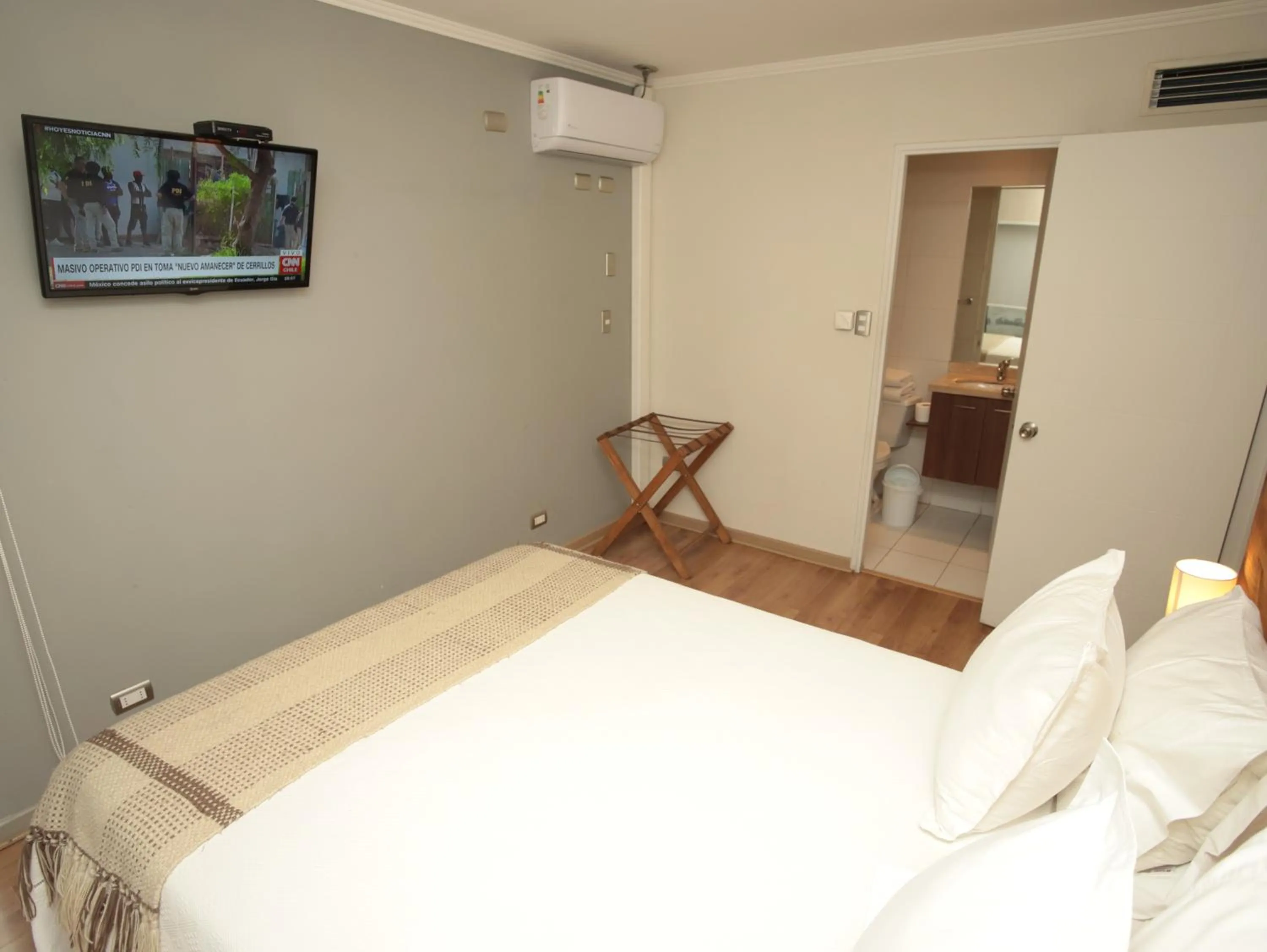 Bed in De Triana Hotel