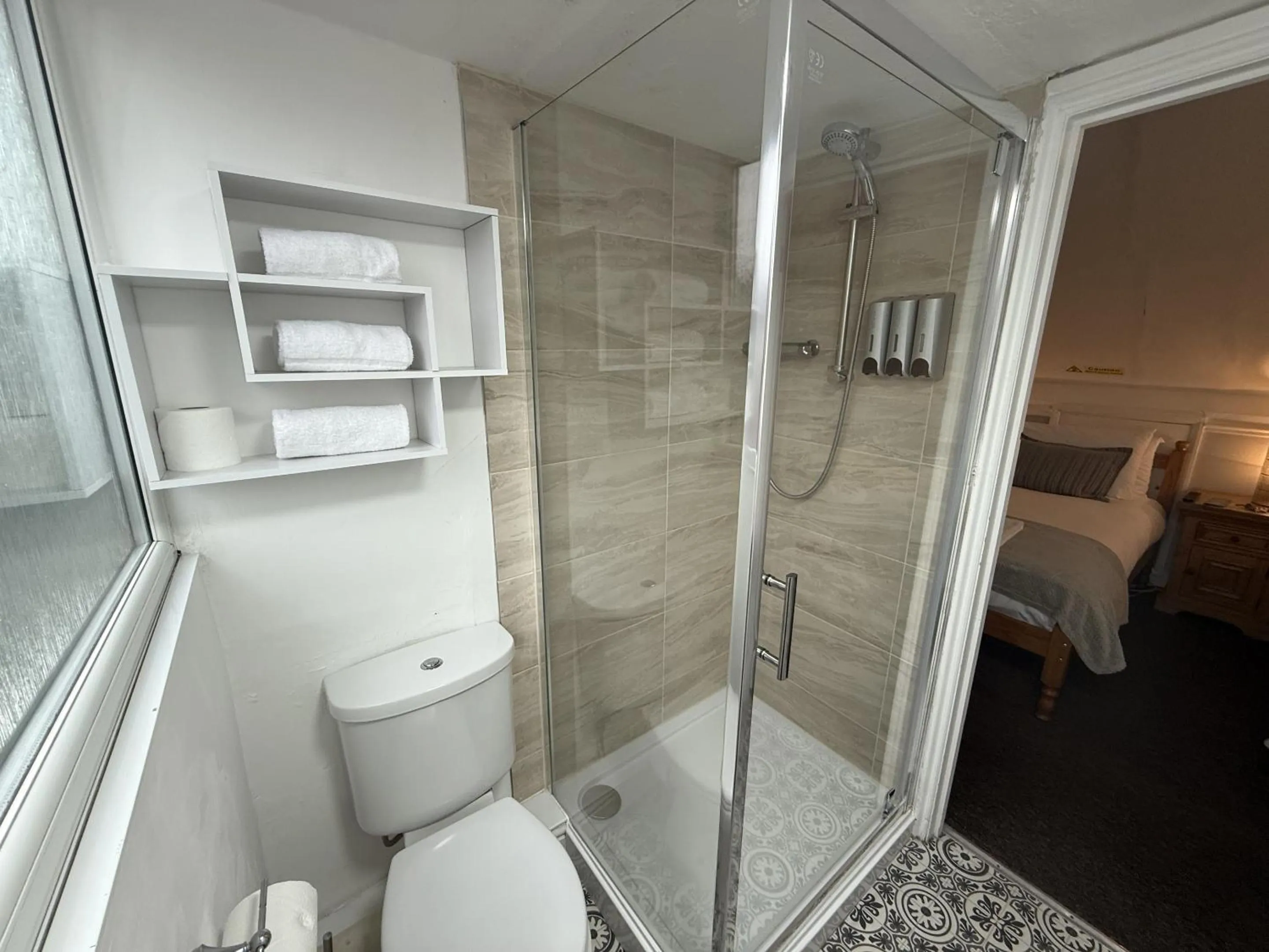 Bathroom in Central Hotel