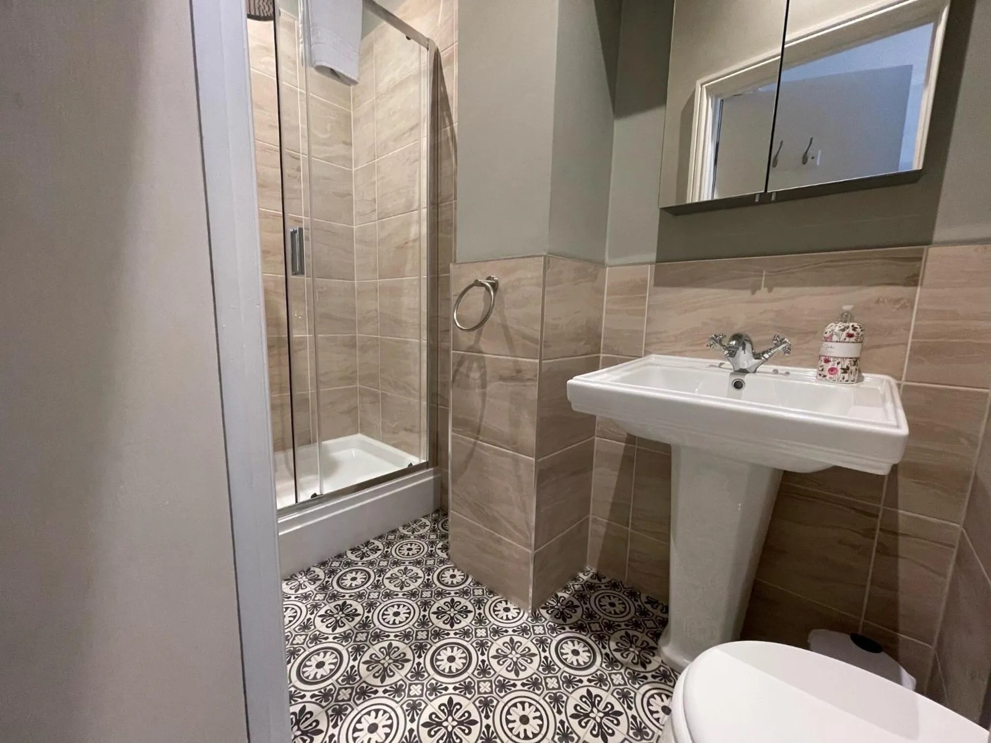 Bathroom in Central Hotel