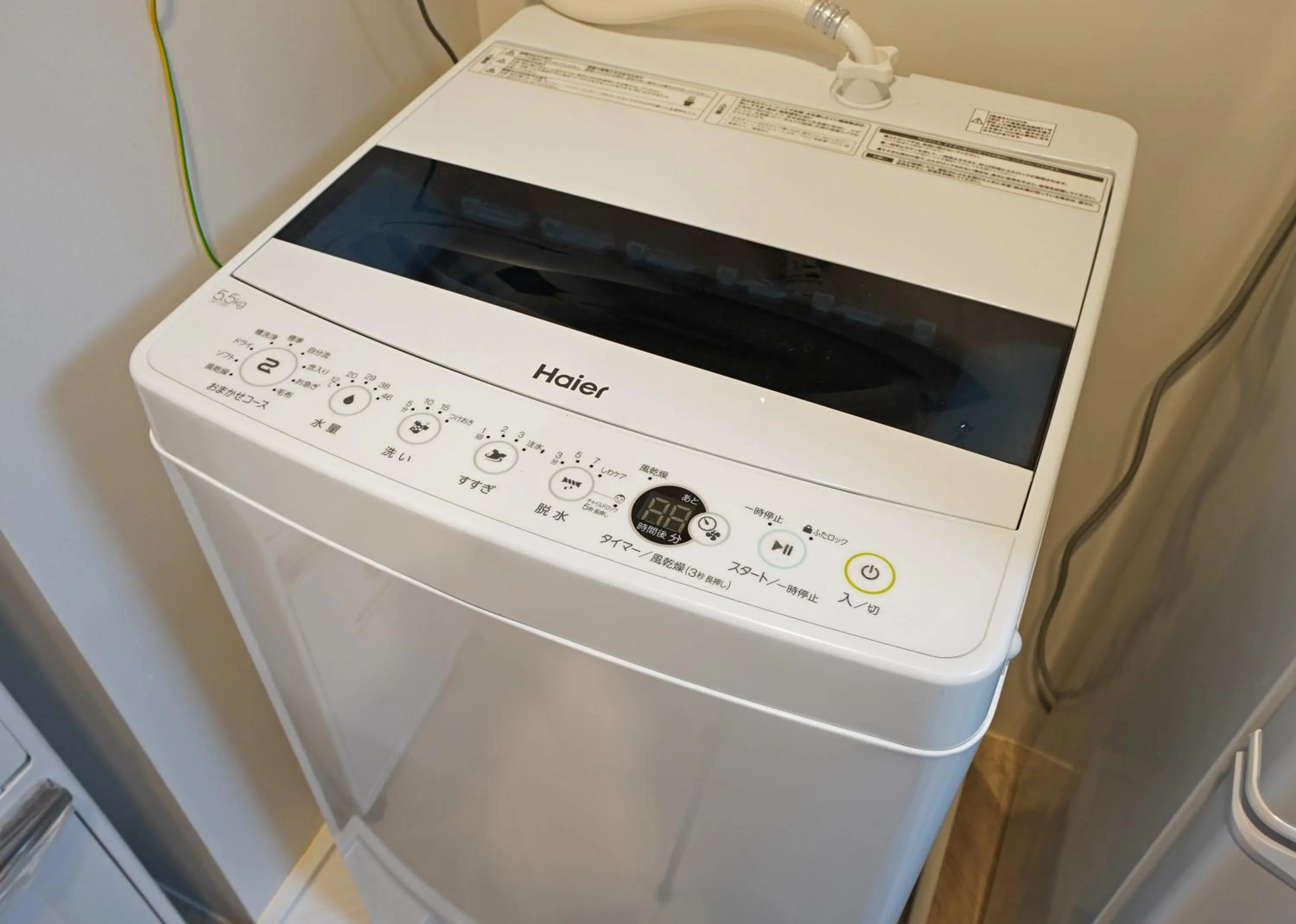 Area and facilities in Laffitte Tokyo WEST