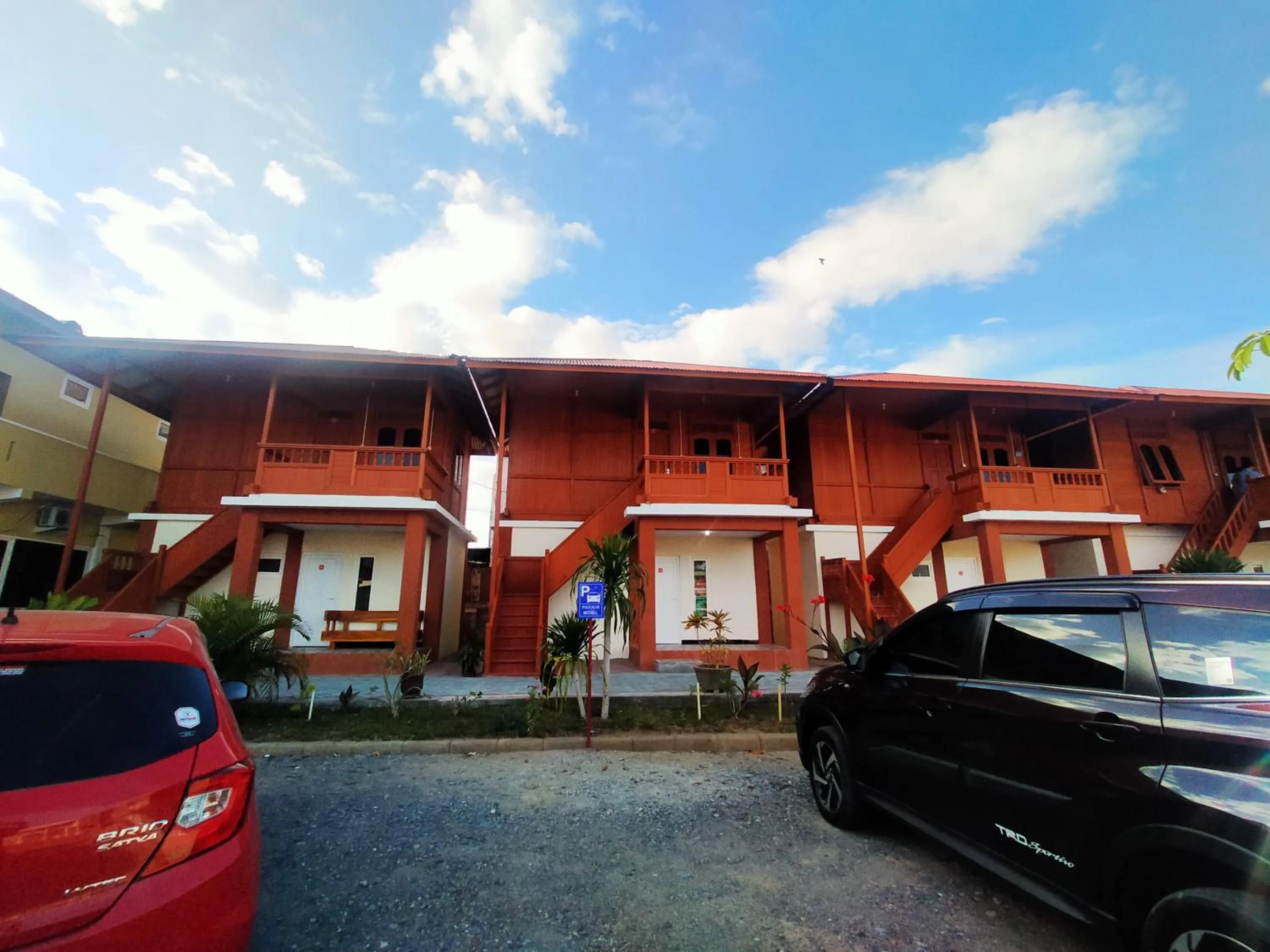 GRANADA INN PALU