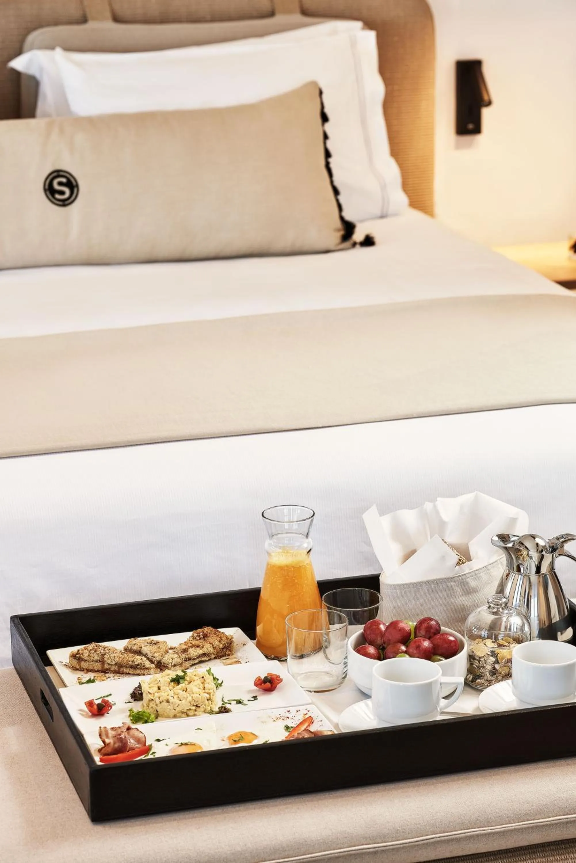 Bed in SantAnna Luxury Suites