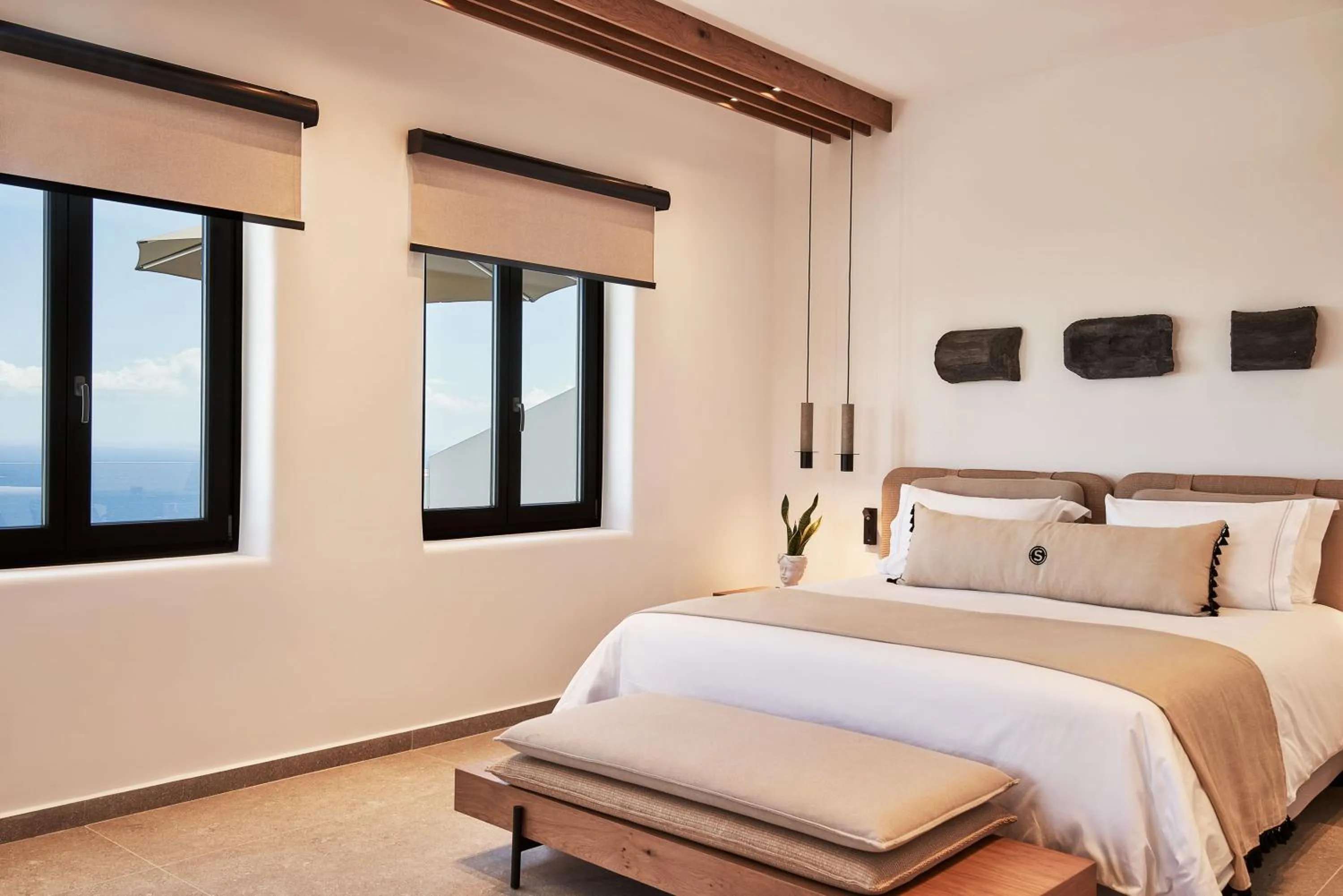 Bedroom, Bed in SantAnna Luxury Suites