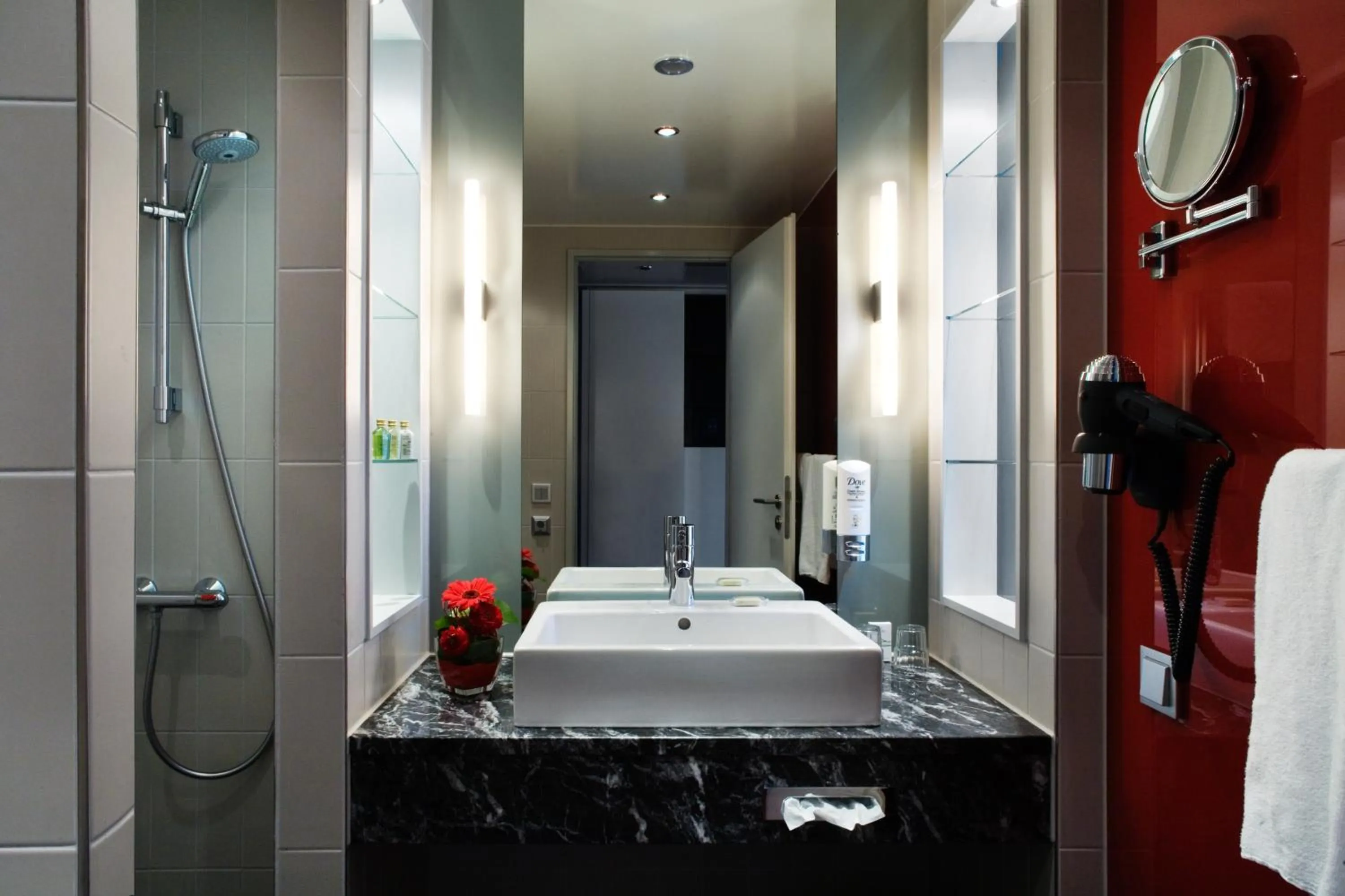 Bathroom in Holiday Inn Berlin Airport - Conference Centre by IHG