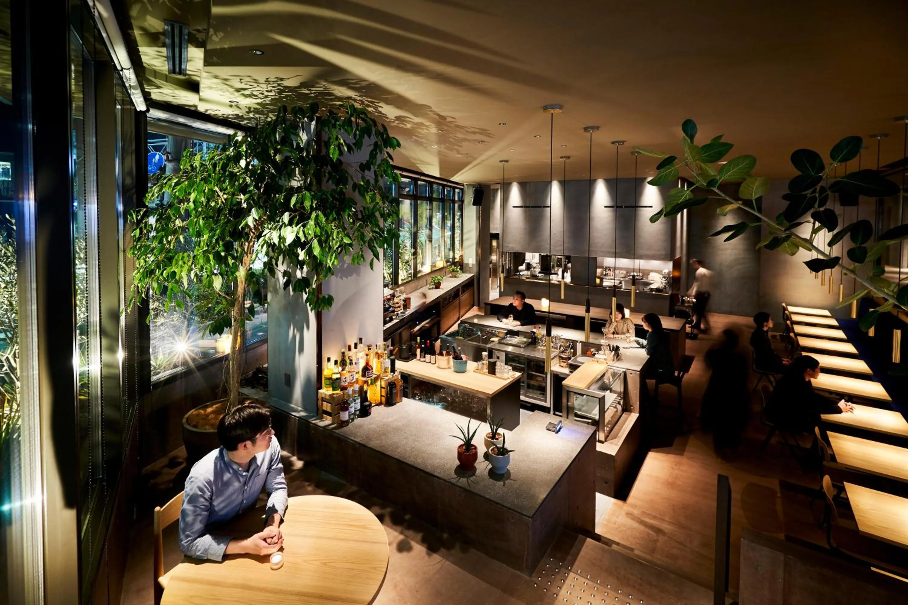 Restaurant/places to eat in THE REIGN HOTEL KYOTO