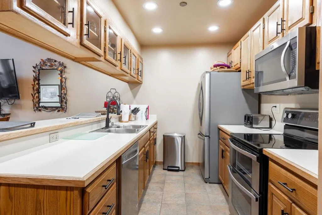 Kitchen/Kitchenette in Townsend Place