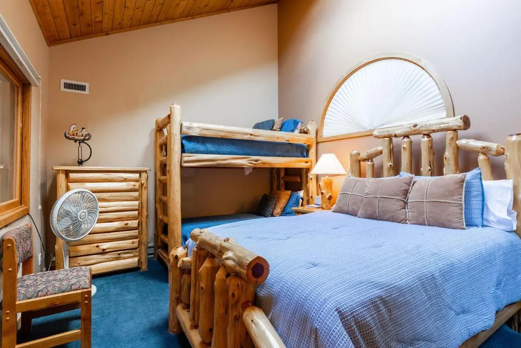 Bed in Townsend Place