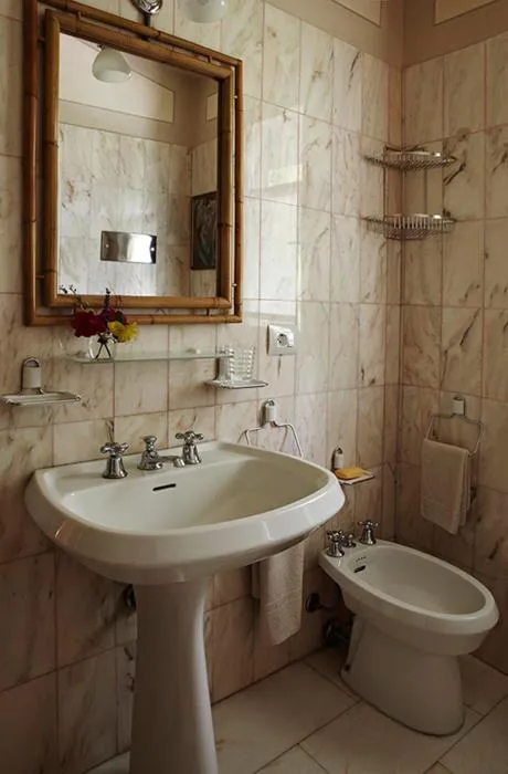 Bathroom in Agriturismo La Carreccia