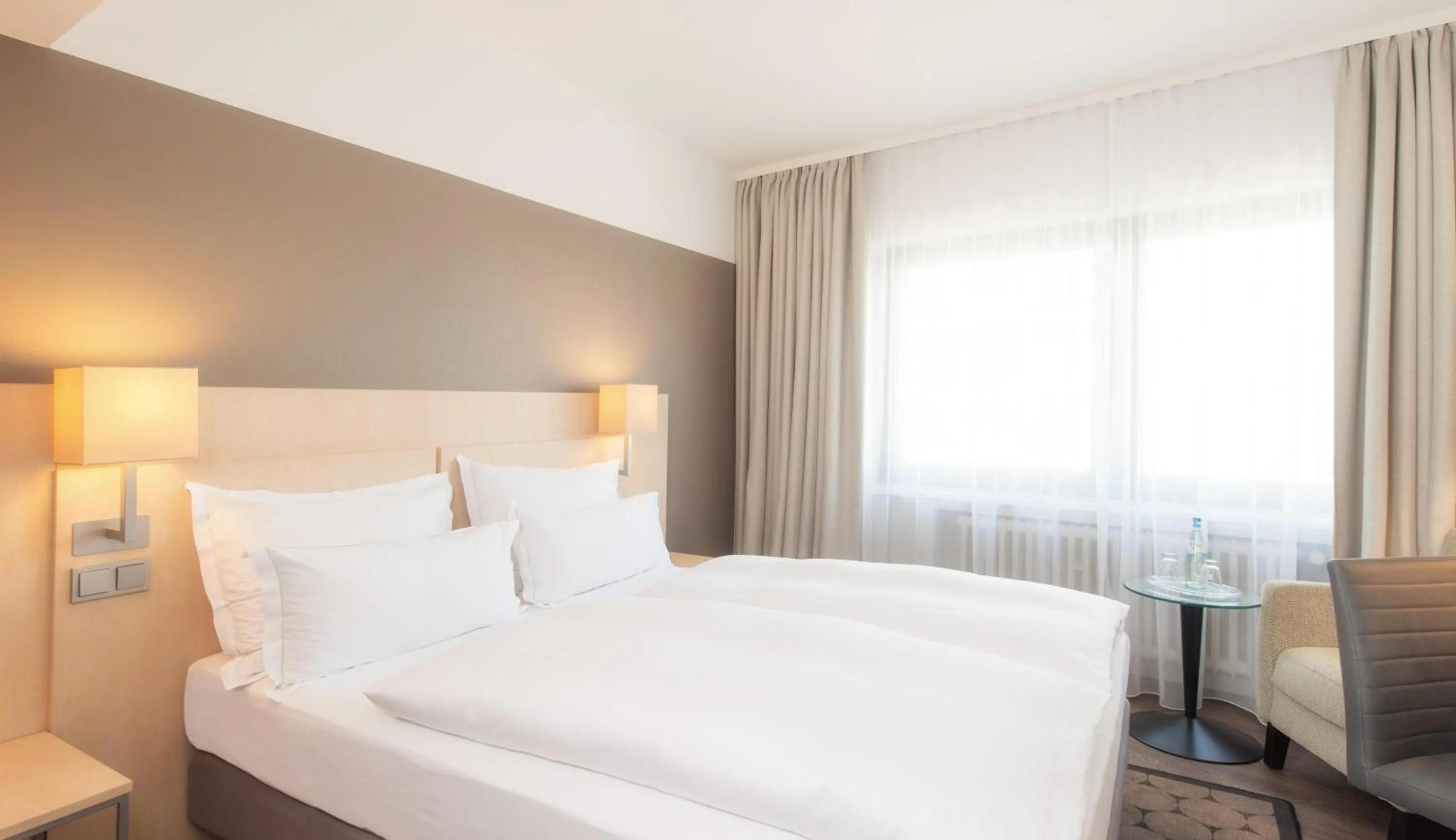 Photo of the whole room, Bed in Hotel Lyskirchen Köln