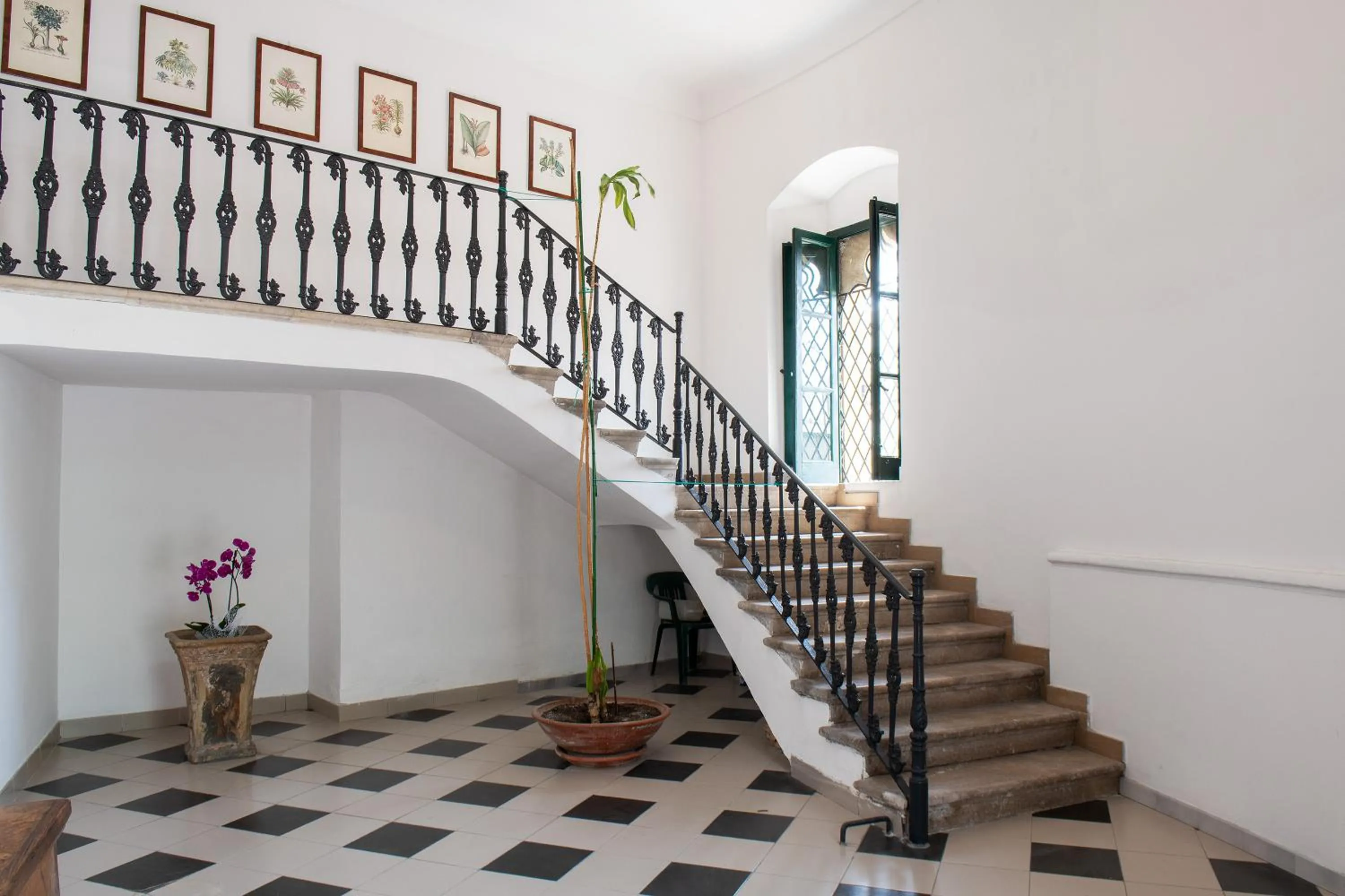 Facade/entrance in Florence Trevelyan Villa