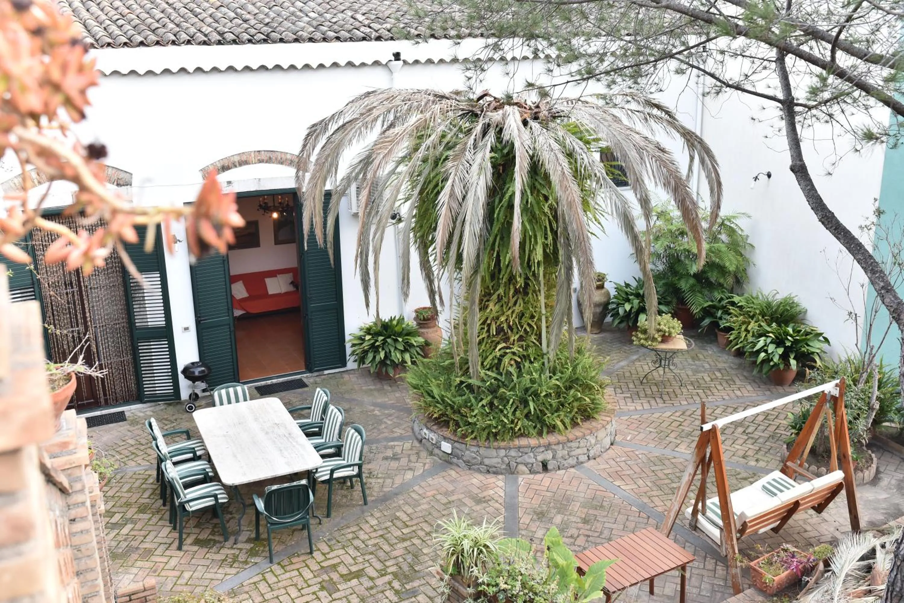 Patio in Florence Trevelyan Villa