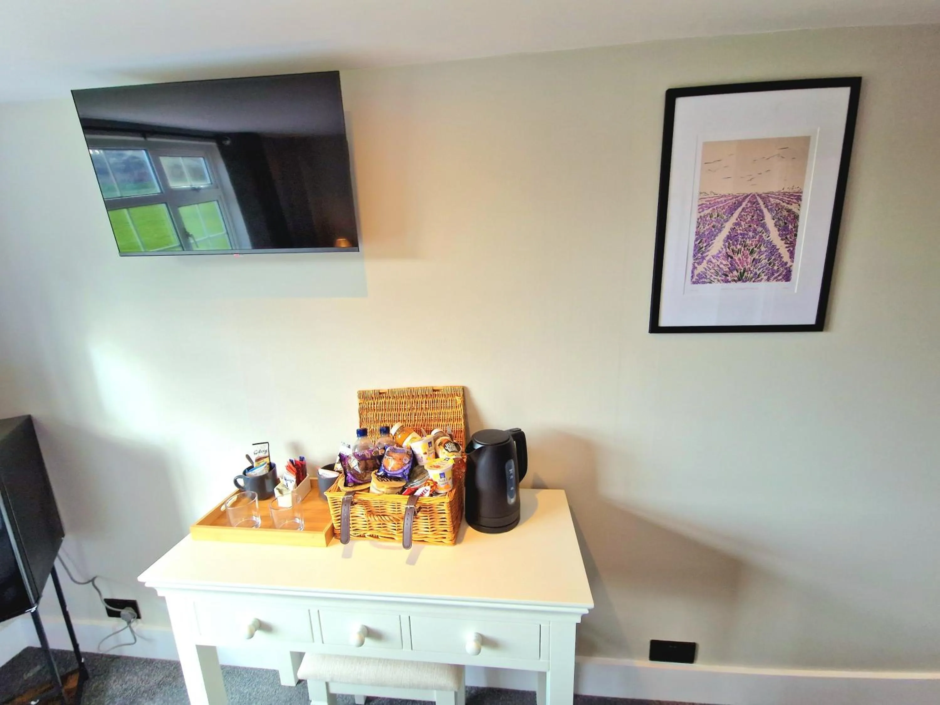 Coffee/tea facilities in The Dormy House Hotel