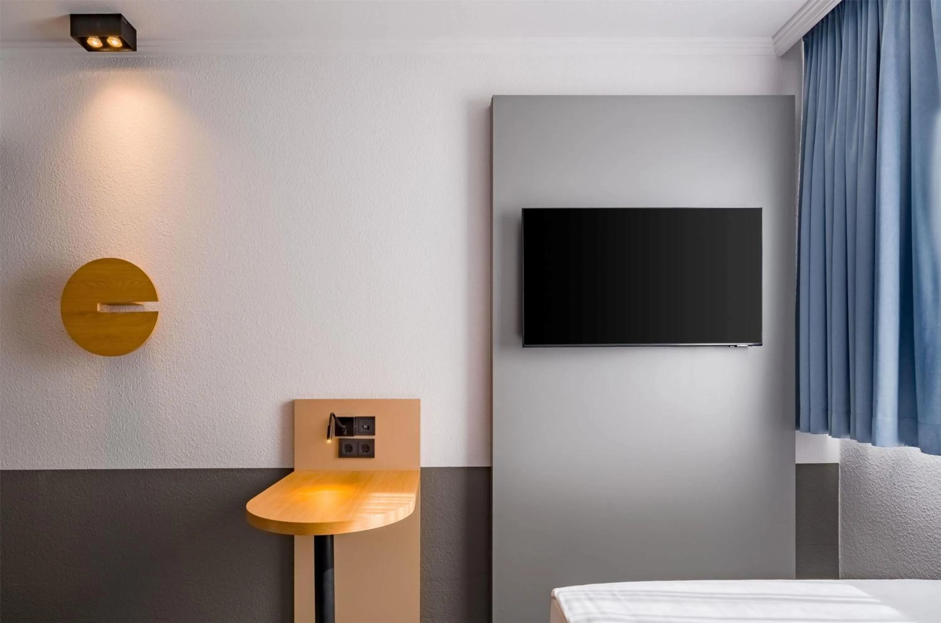 Bedroom, Bed in Spark by Hilton Wuppertal City Centre