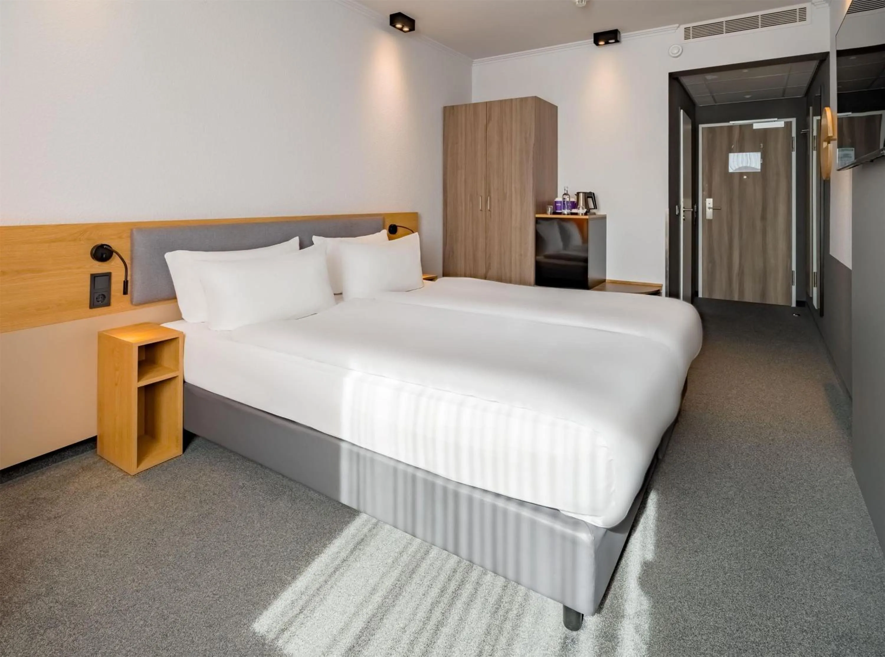 Bed in Spark by Hilton Wuppertal City Centre