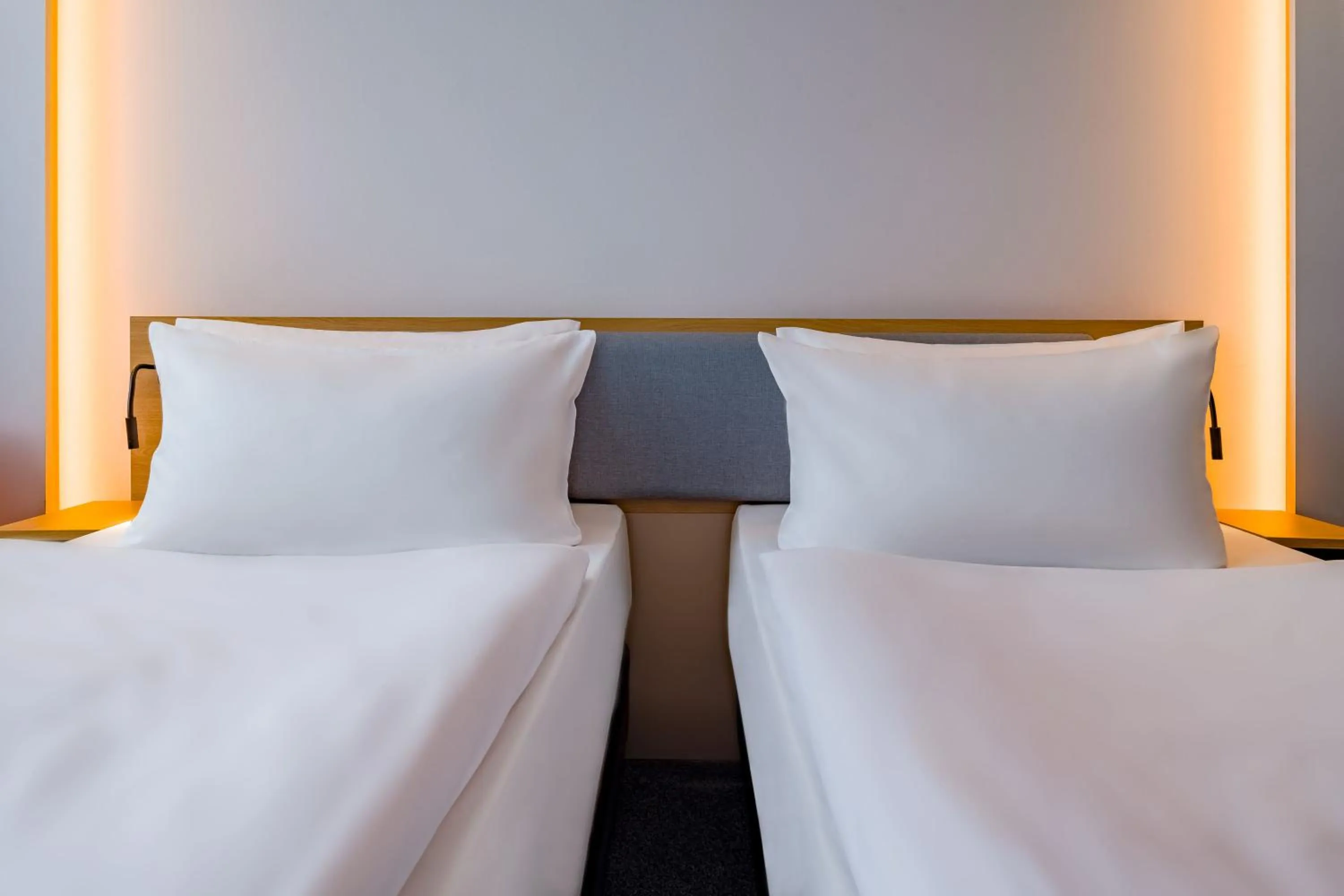 Bed in Spark by Hilton Wuppertal City Centre