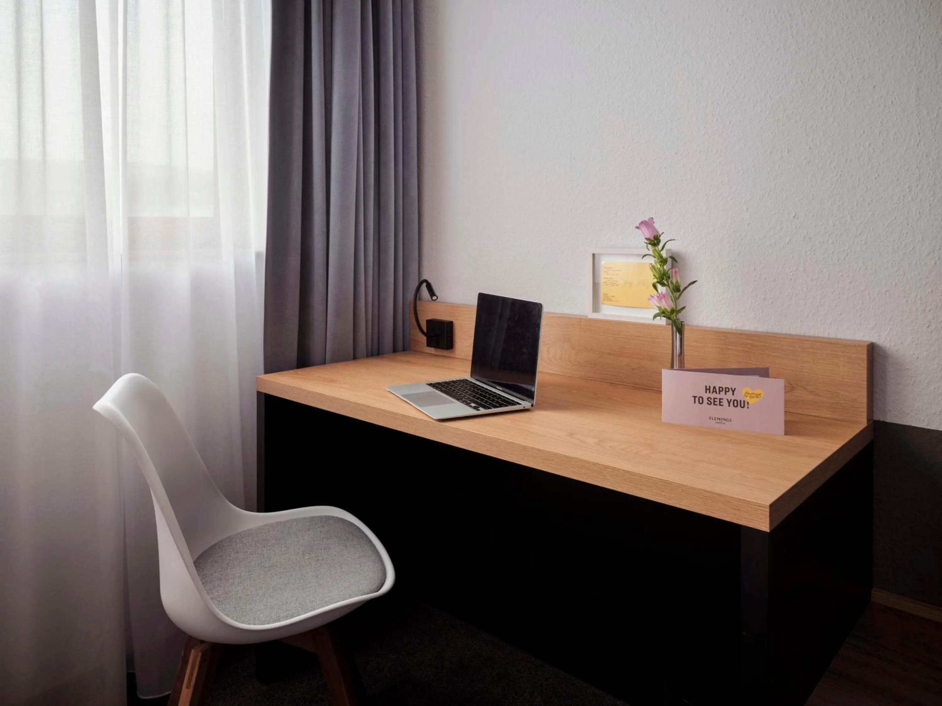 Bedroom in Flemings Hotel Wuppertal-Central