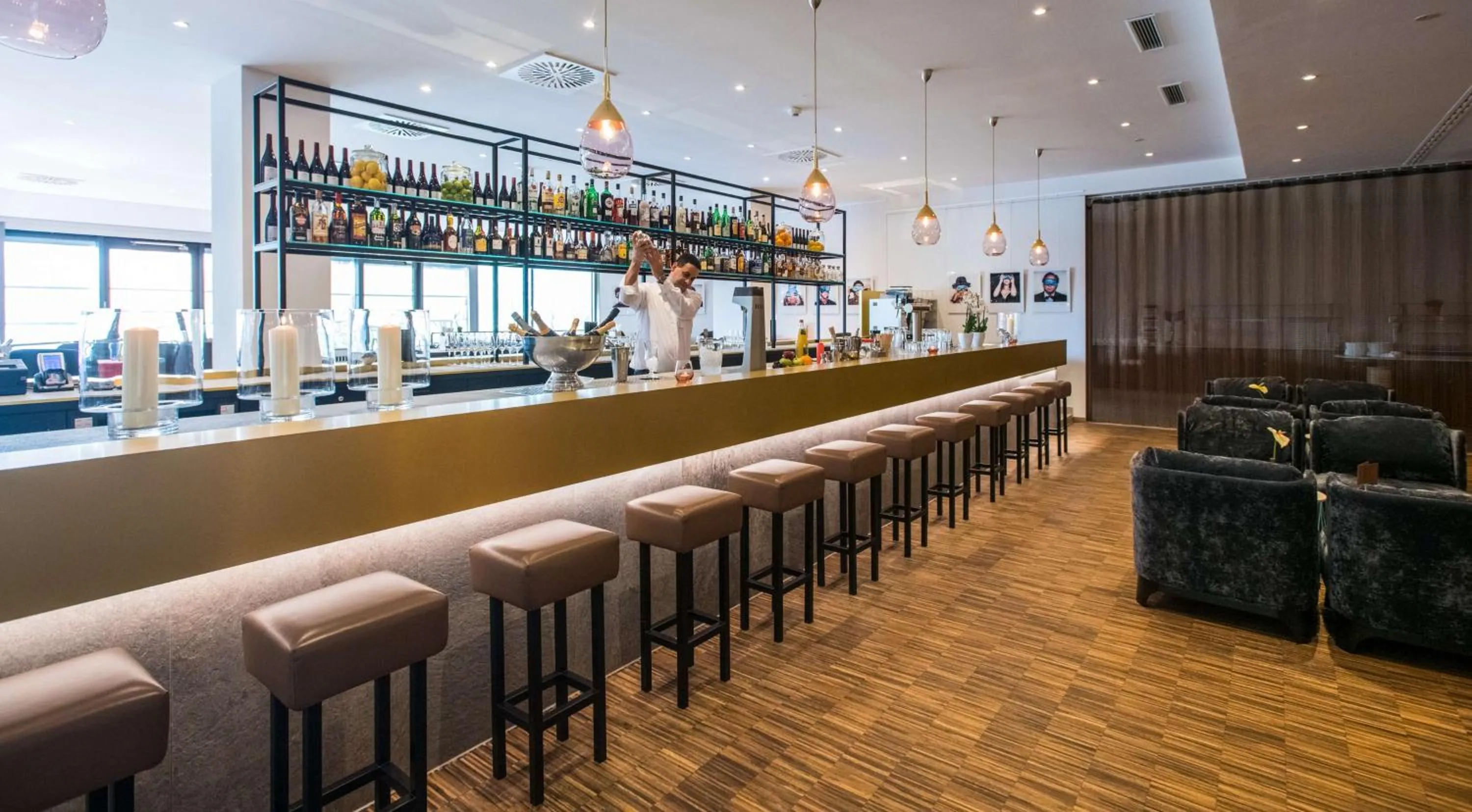 Lounge or bar in Flemings Hotel Wuppertal-Central