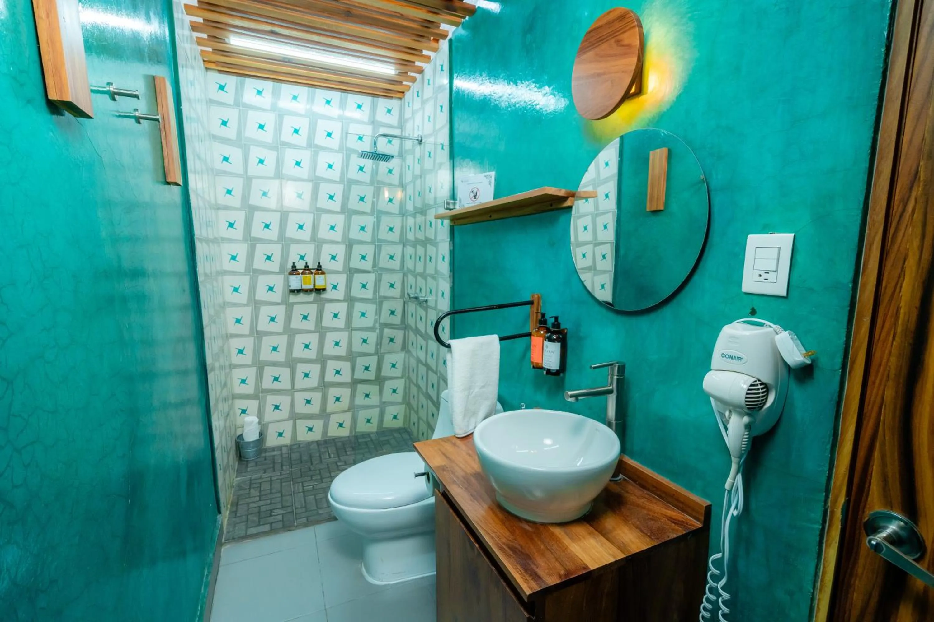 Toilet in Hotel Casa de Arte Oaxaca