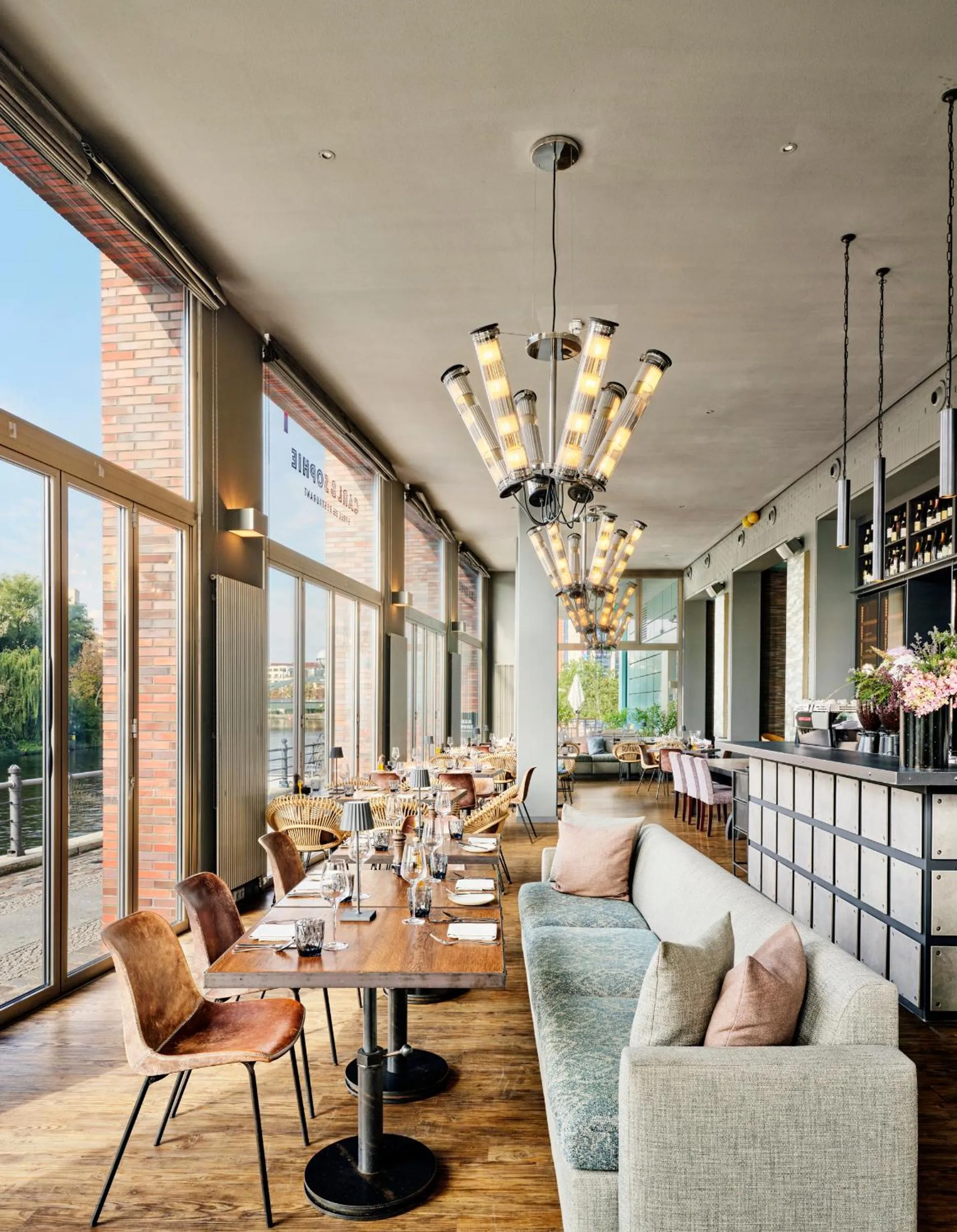 Restaurant/places to eat in AMERON Hotel Abion Spreebogen Berlin