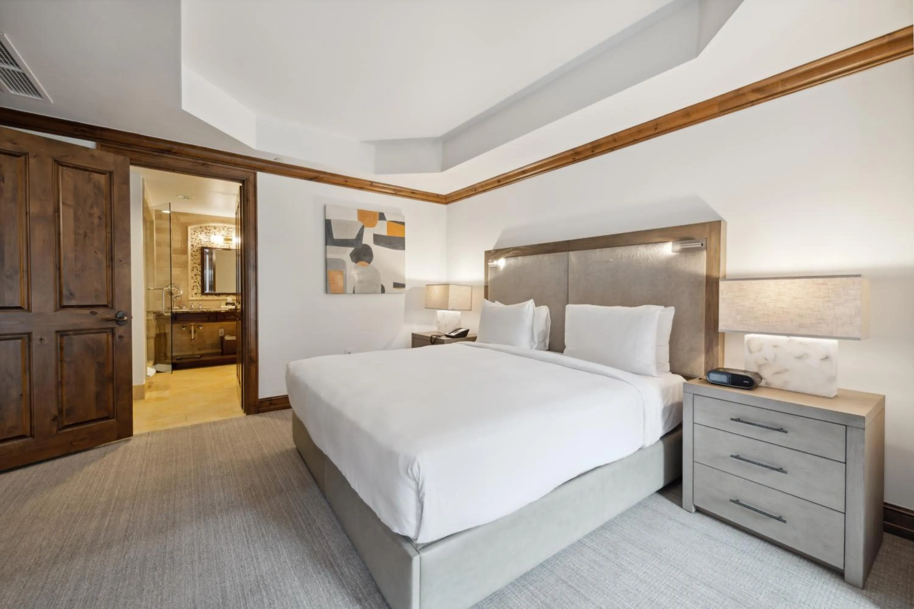 Bed in The Aspen Mountain Residences