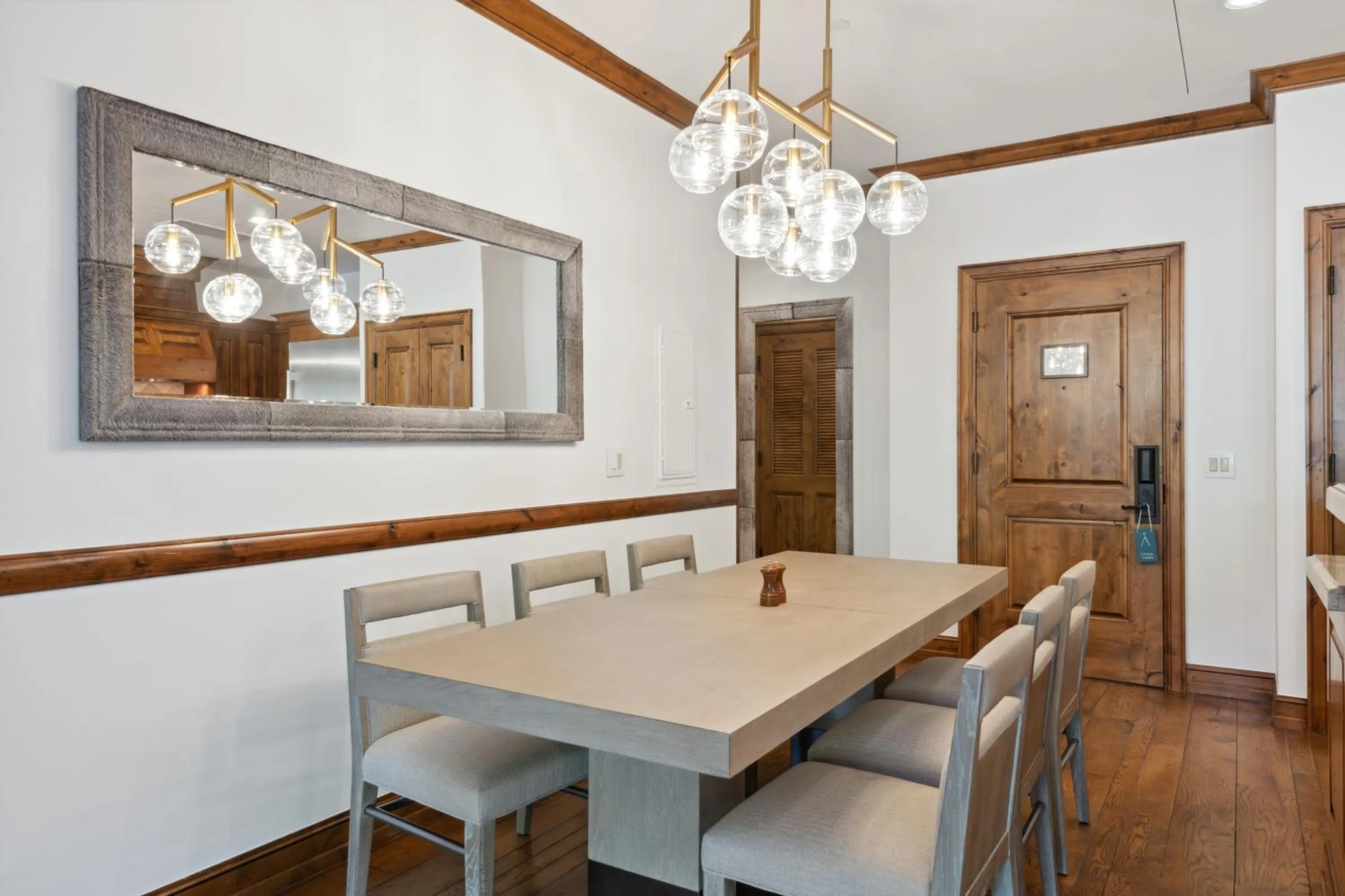 Dining area in The Aspen Mountain Residences