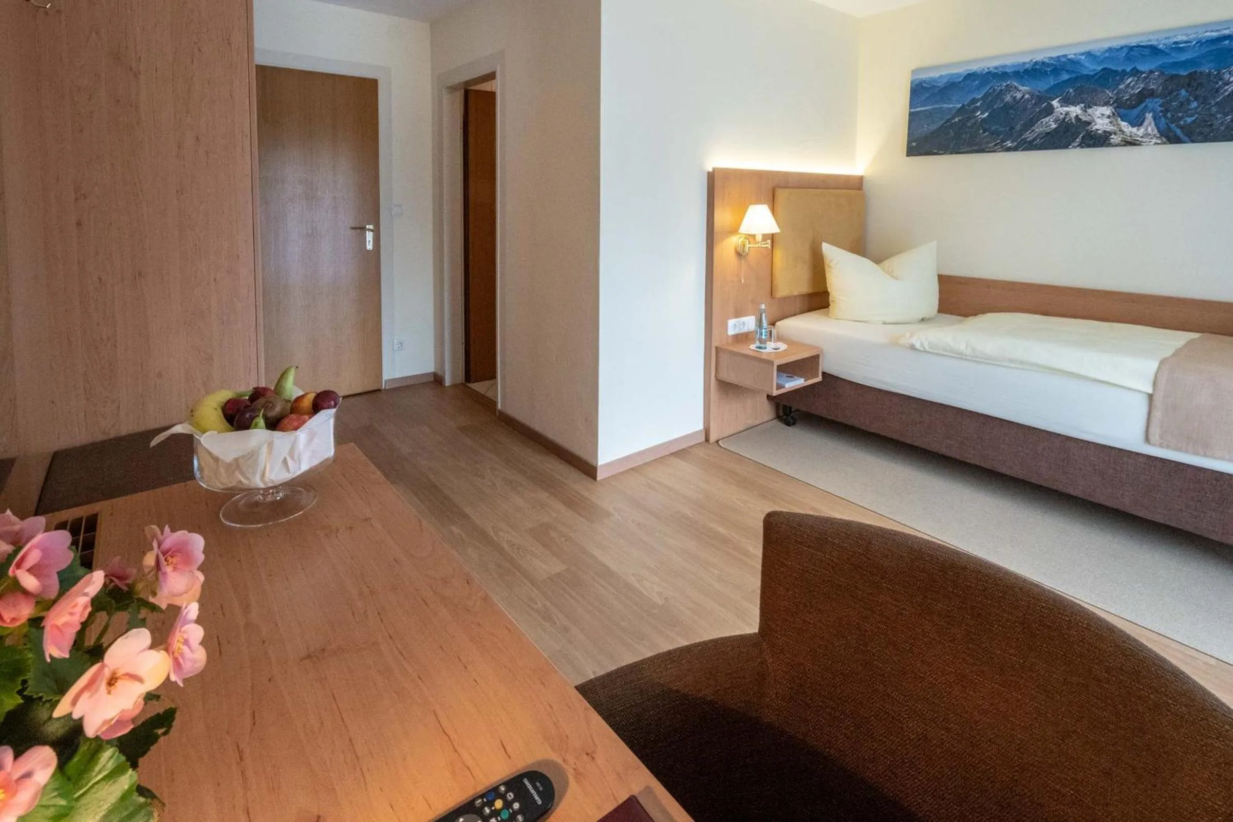 Photo of the whole room, Bed in Hotel Garni Brunnthaler