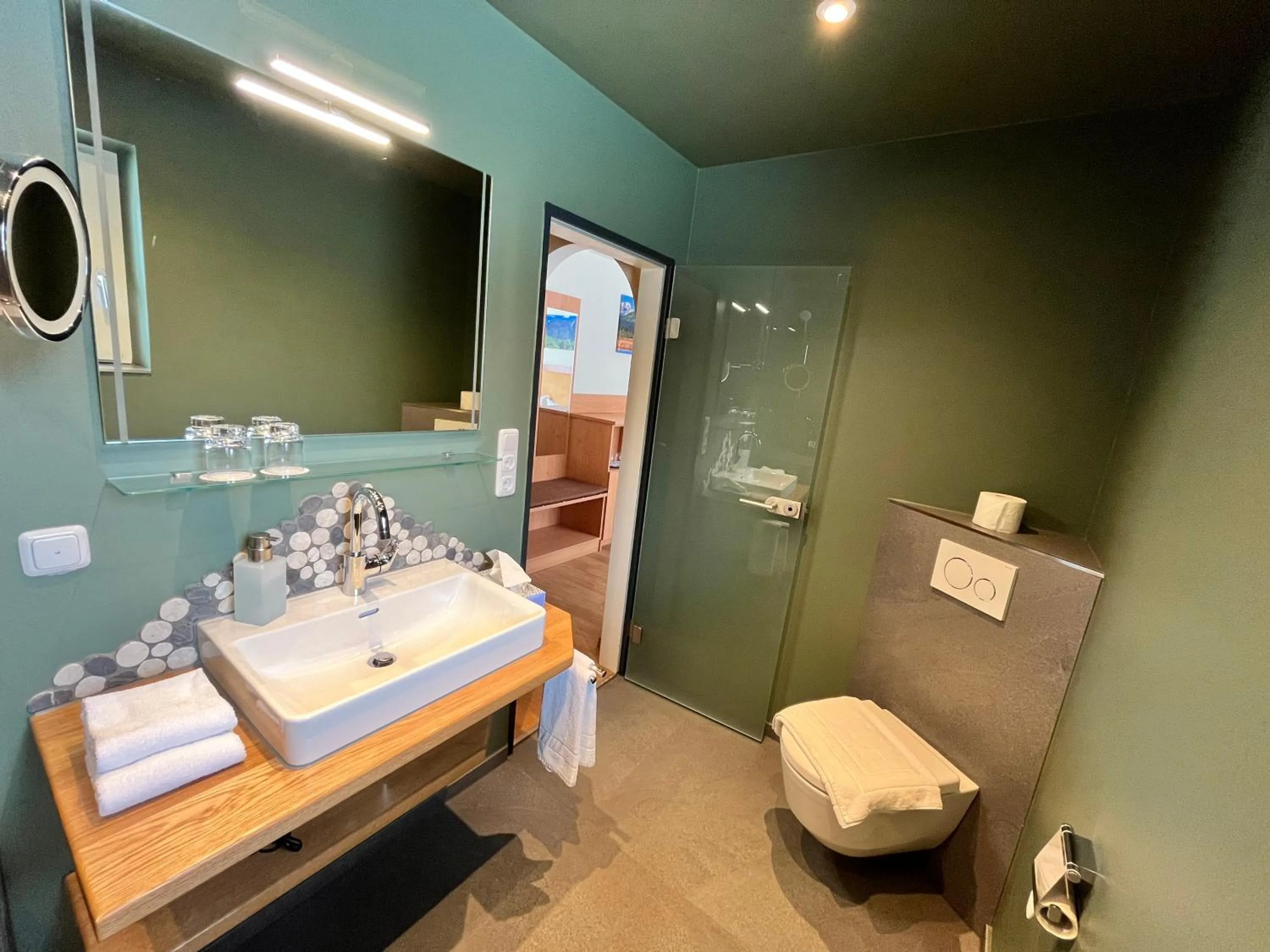 Shower in Hotel Garni Brunnthaler